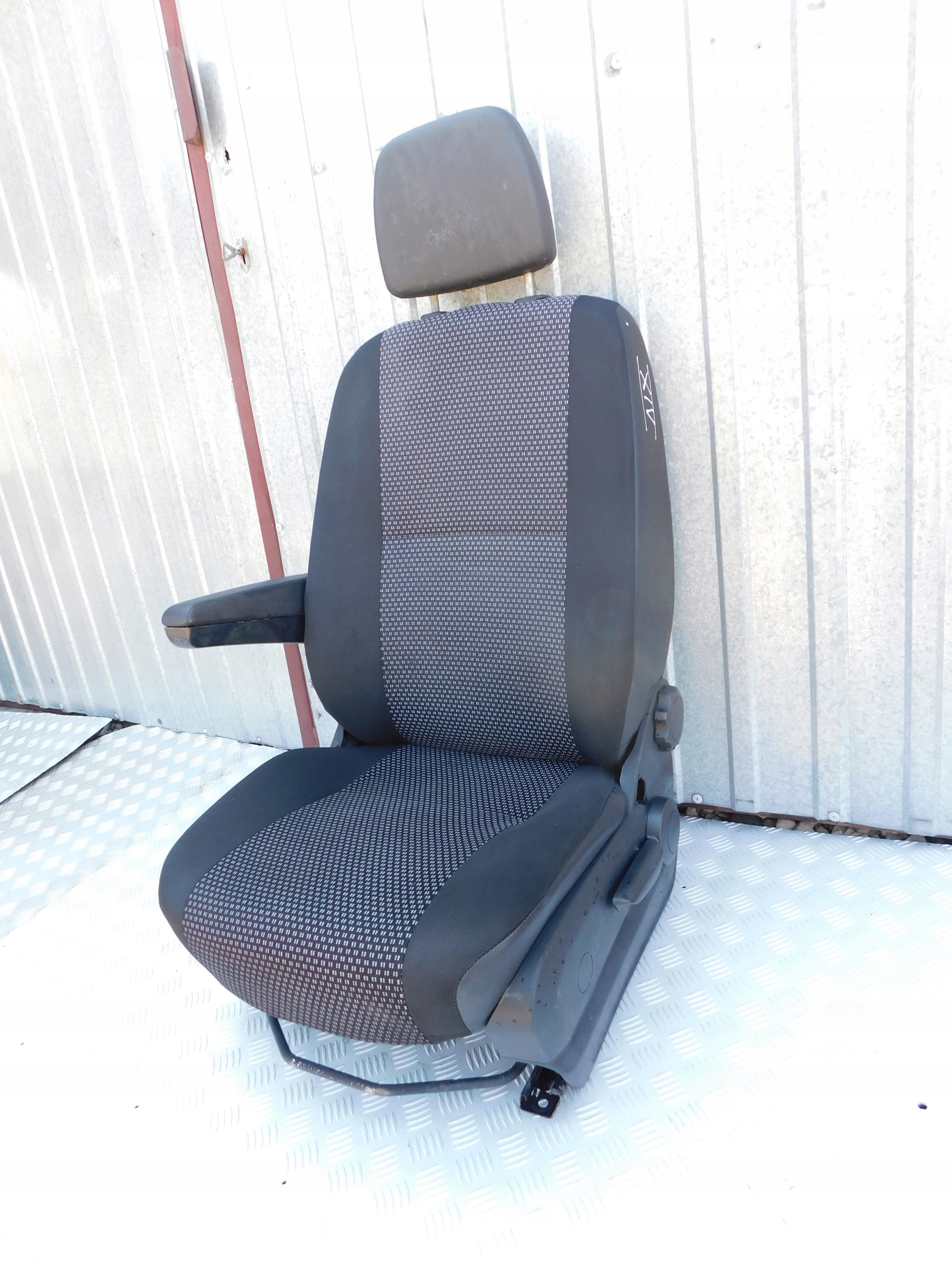 Mercedes Sprinter 906 VW Crafter seat driver´s siedzisko armrest