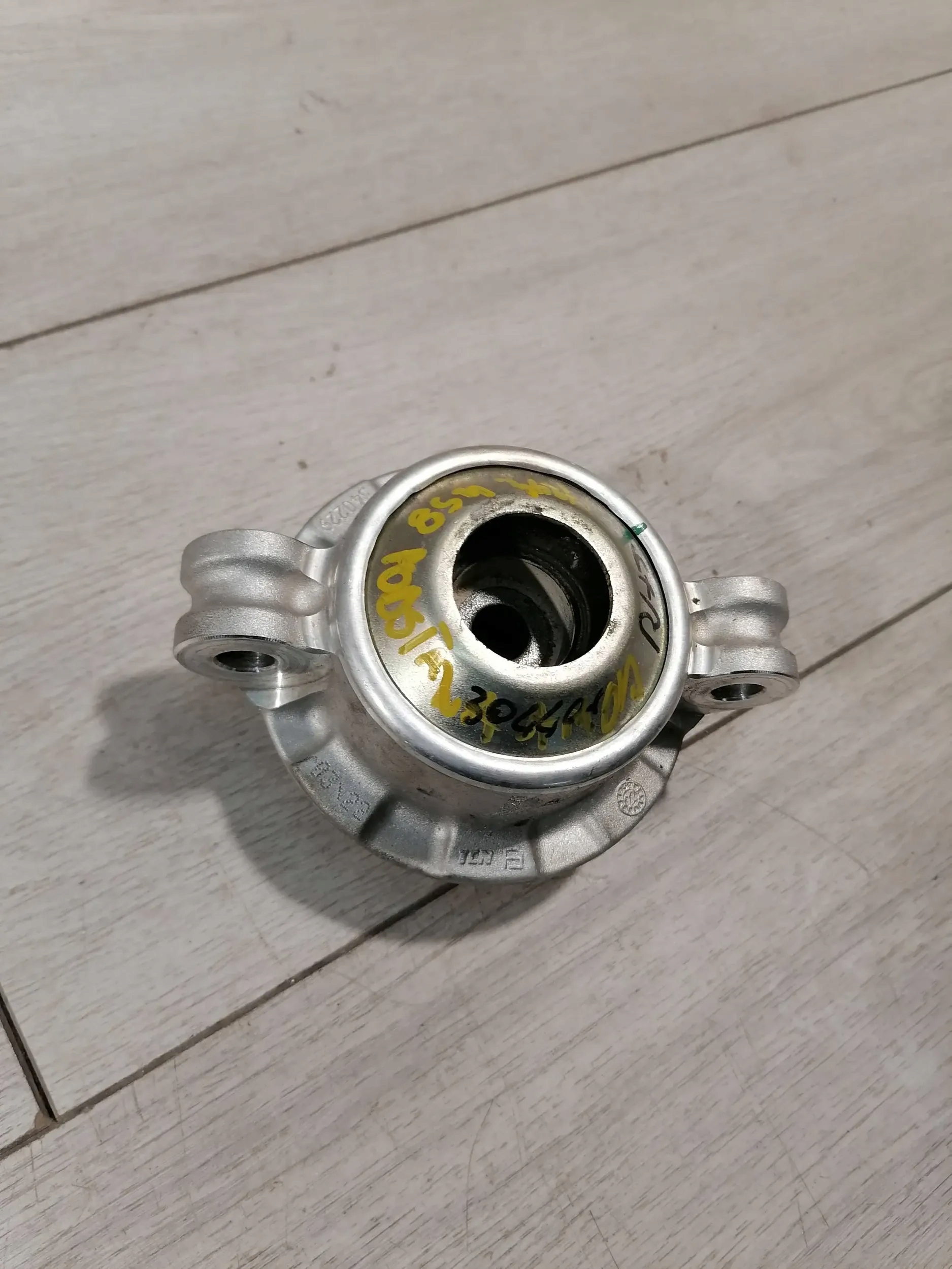 ФЕРАРІ 458 ПІДСТАВКА АМОРТИЗАТОР ПЕРЕД ФЕРАРІ 340229