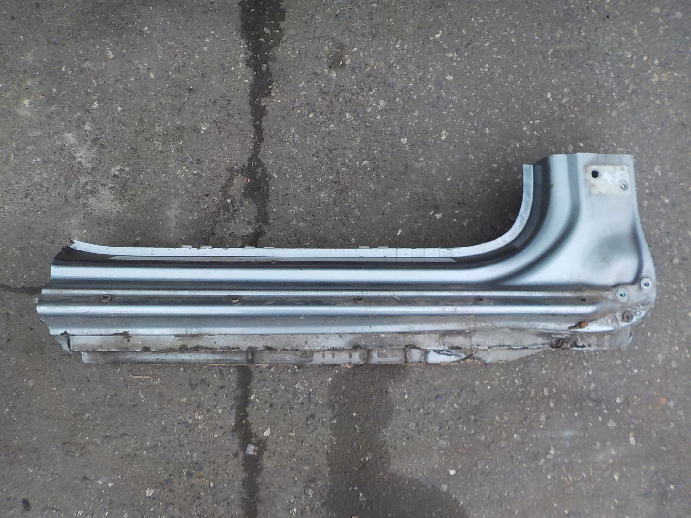 threshold right audi a4 b7 2006r