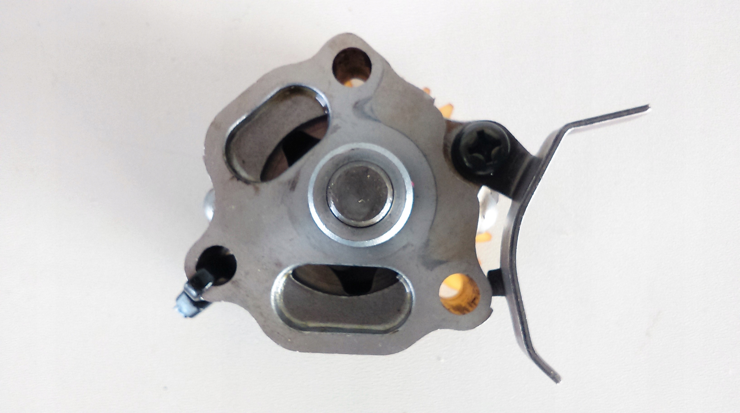 YAMAHA TDM 850 масляний насос