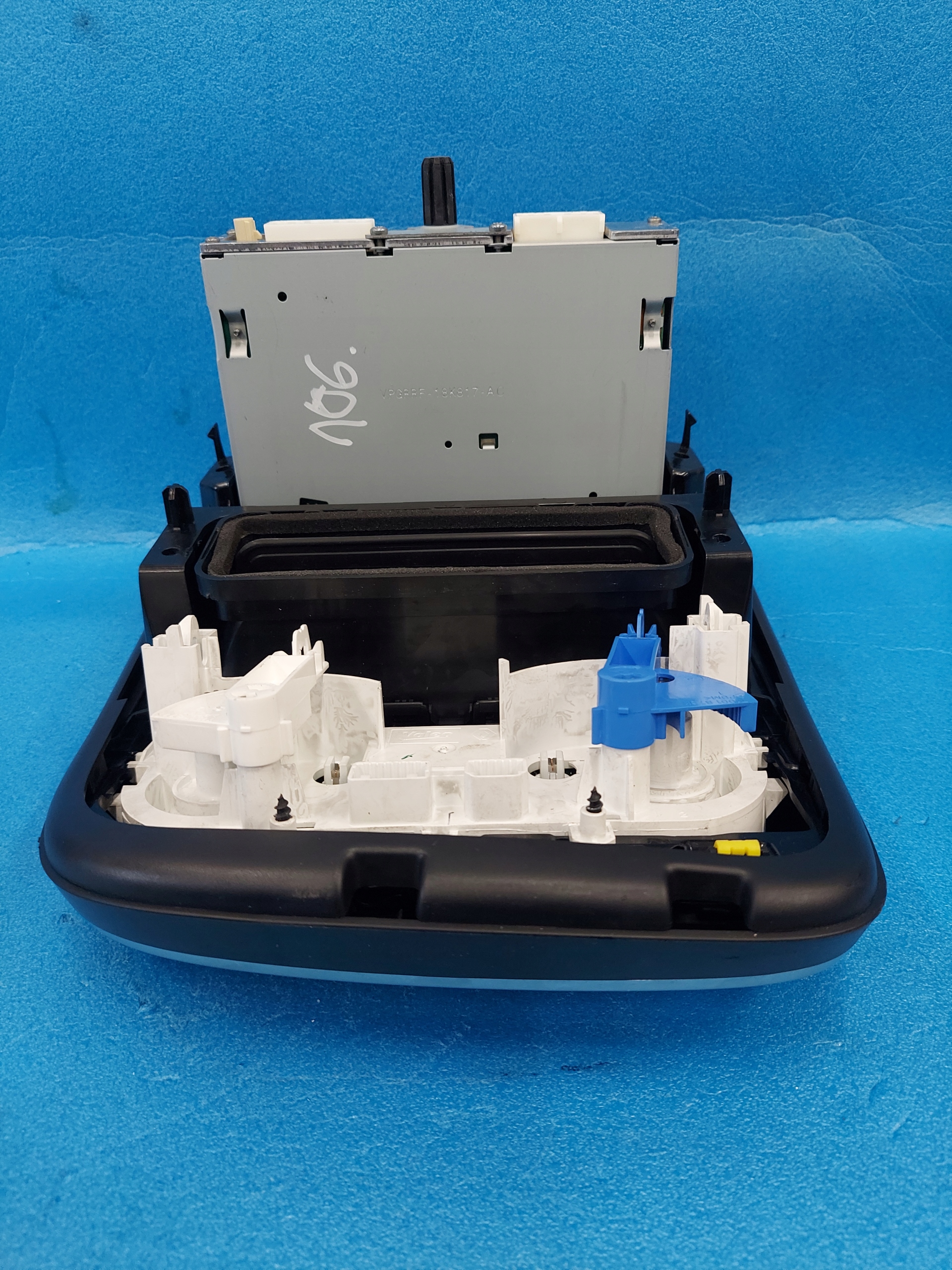 RADIO EKRAN CLIO IV 281077