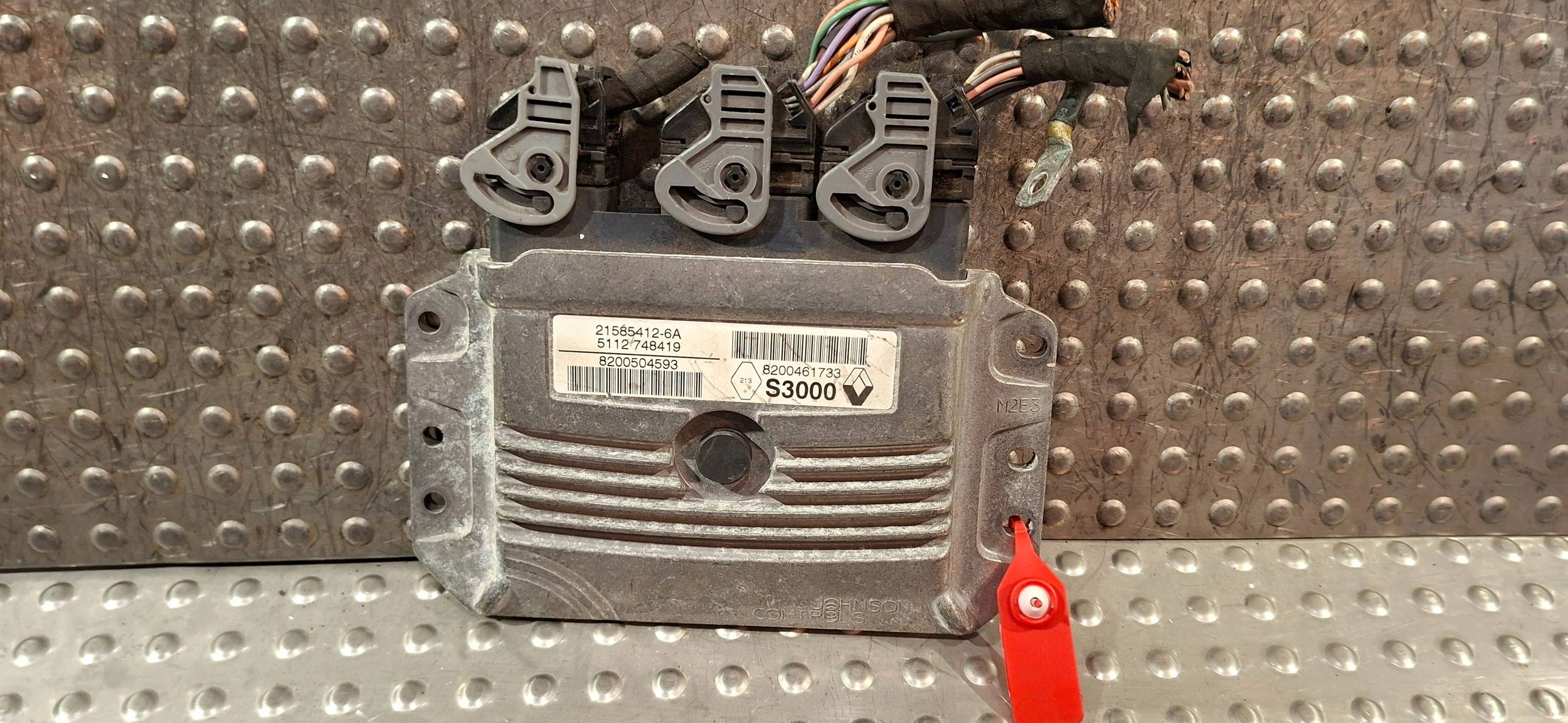 control unit of the engine computer 215854126A 8200504593 RENAULT CLIO III 1.4