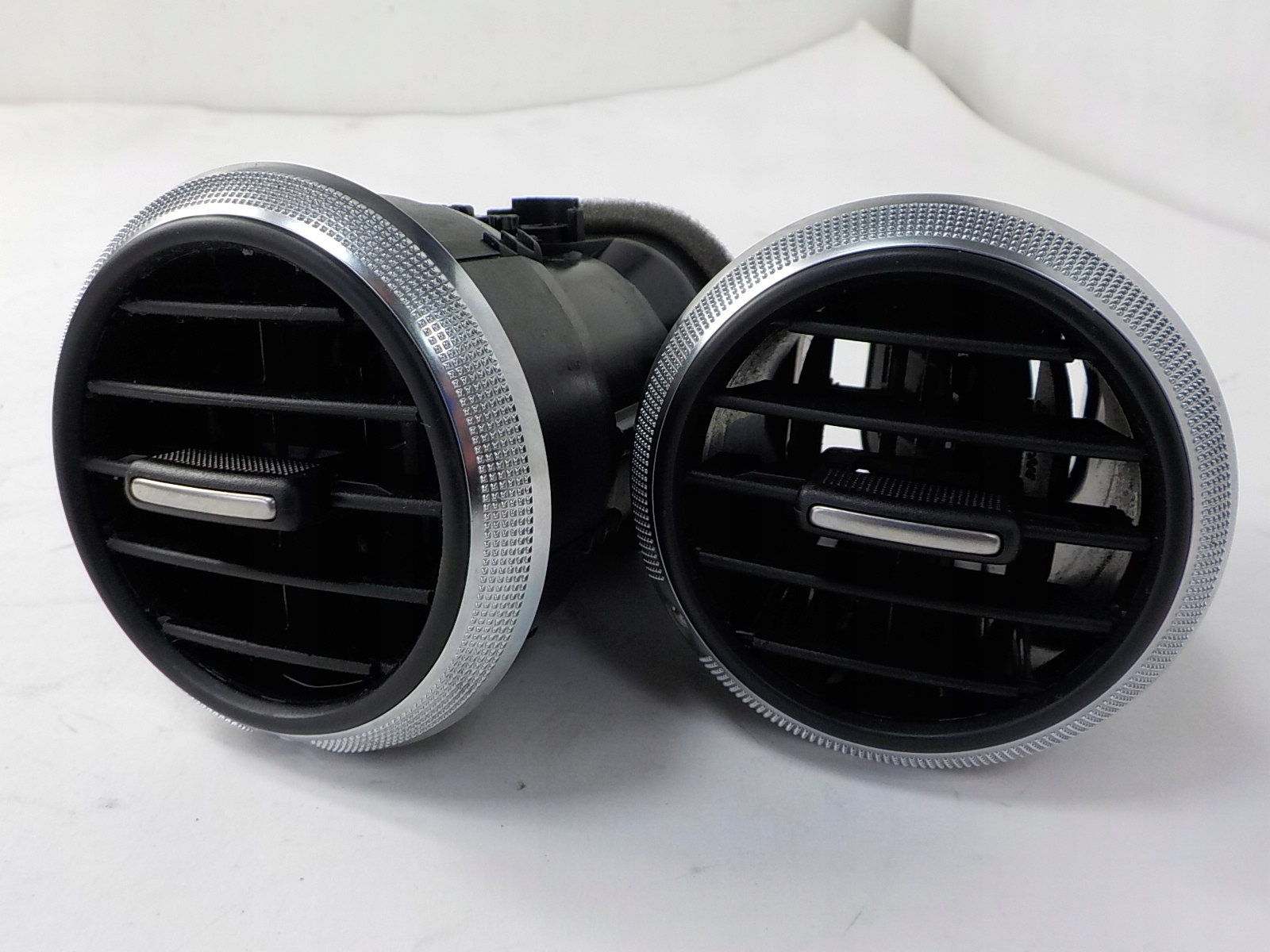 AUDI A3 II 8P LIFT grid air conditioning devices 8P0