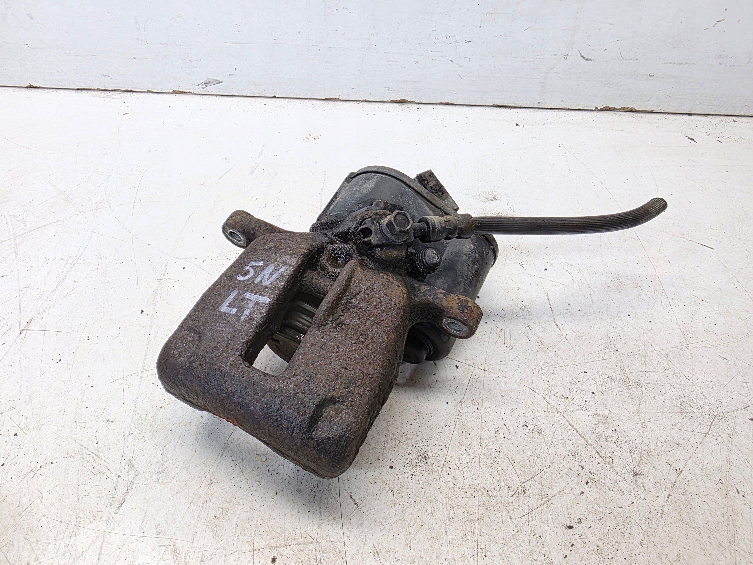 caliper brake left rear part electrical VW TIGUAN 5N