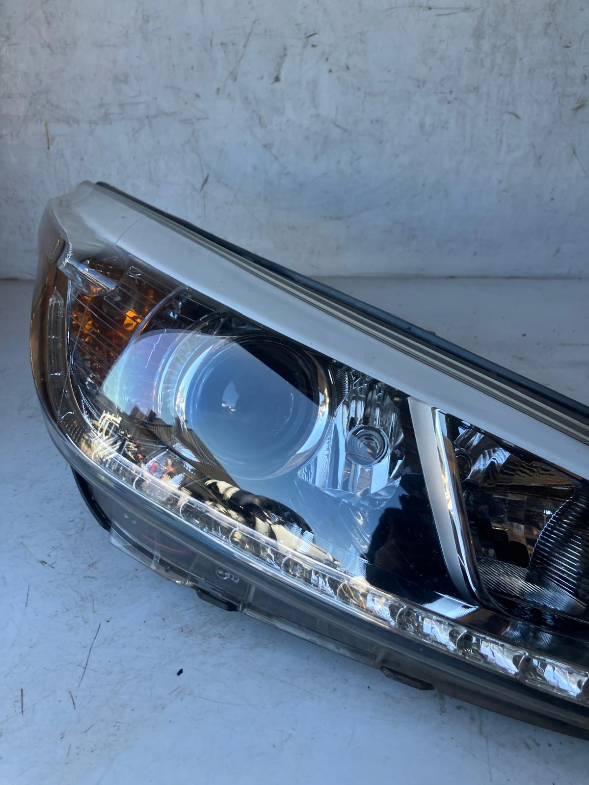 light right front KIA CEED II lens + LED 92102-A2220 BDB