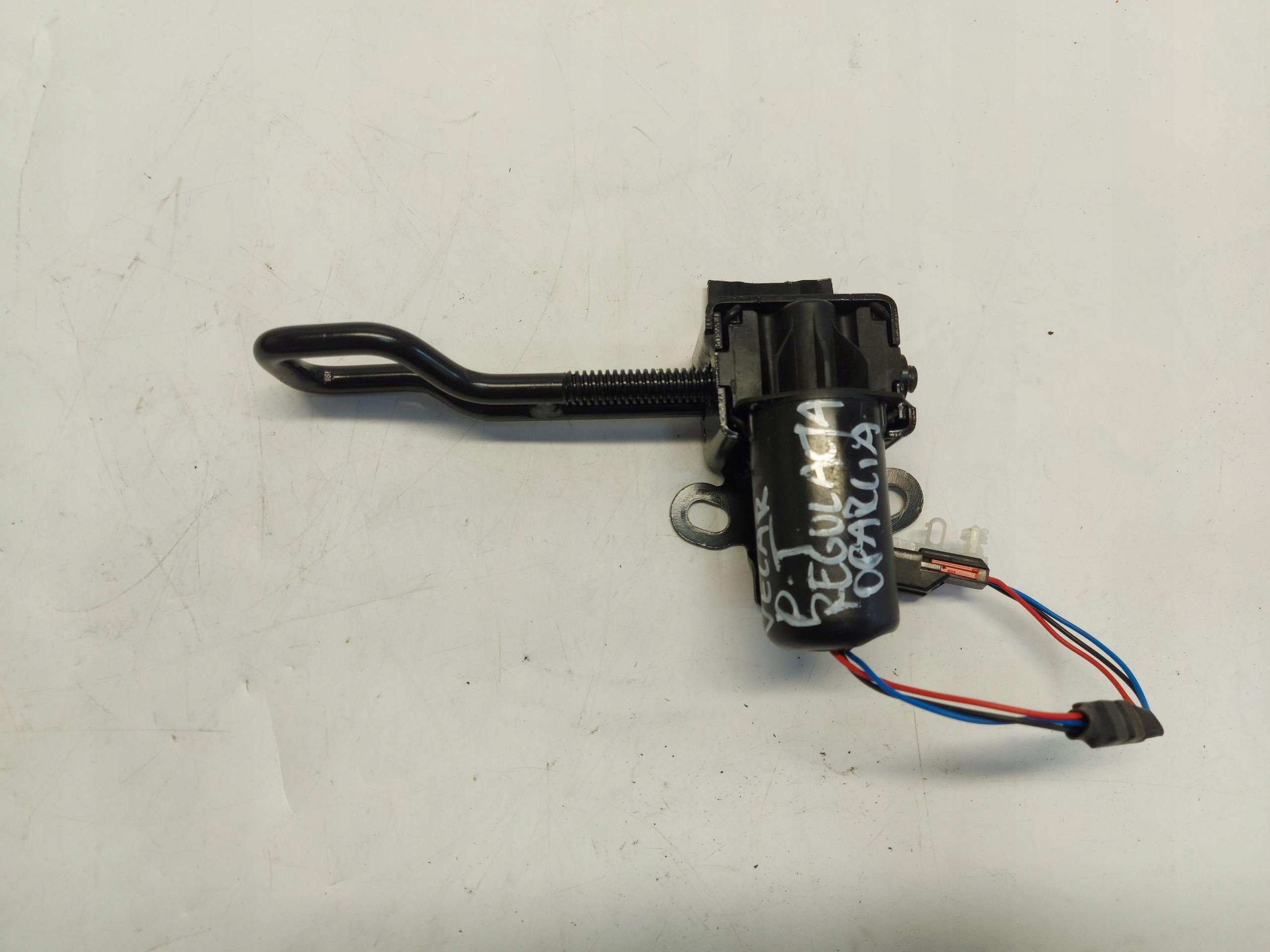 Range Rover VELAR L560 2.0d 2021 regulacja mini motor pochylu kanapy