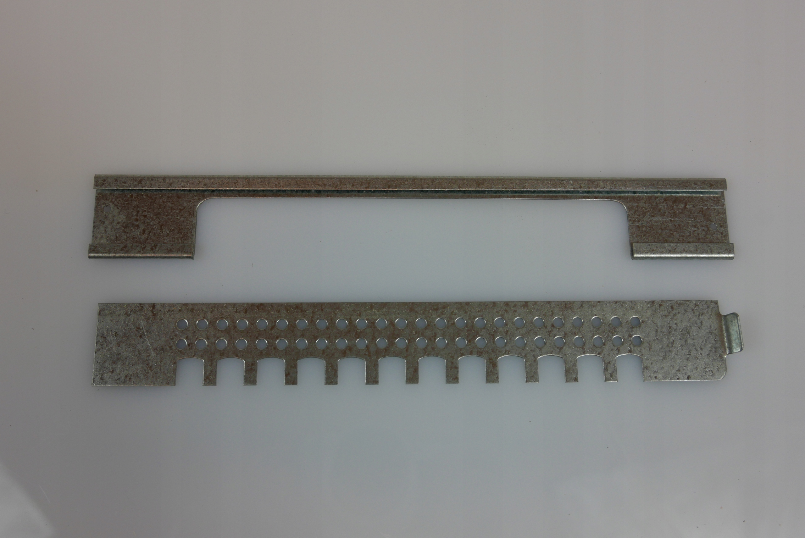 

Zasuwka metalowa na wlot ula 250 mm, uniwersalna.