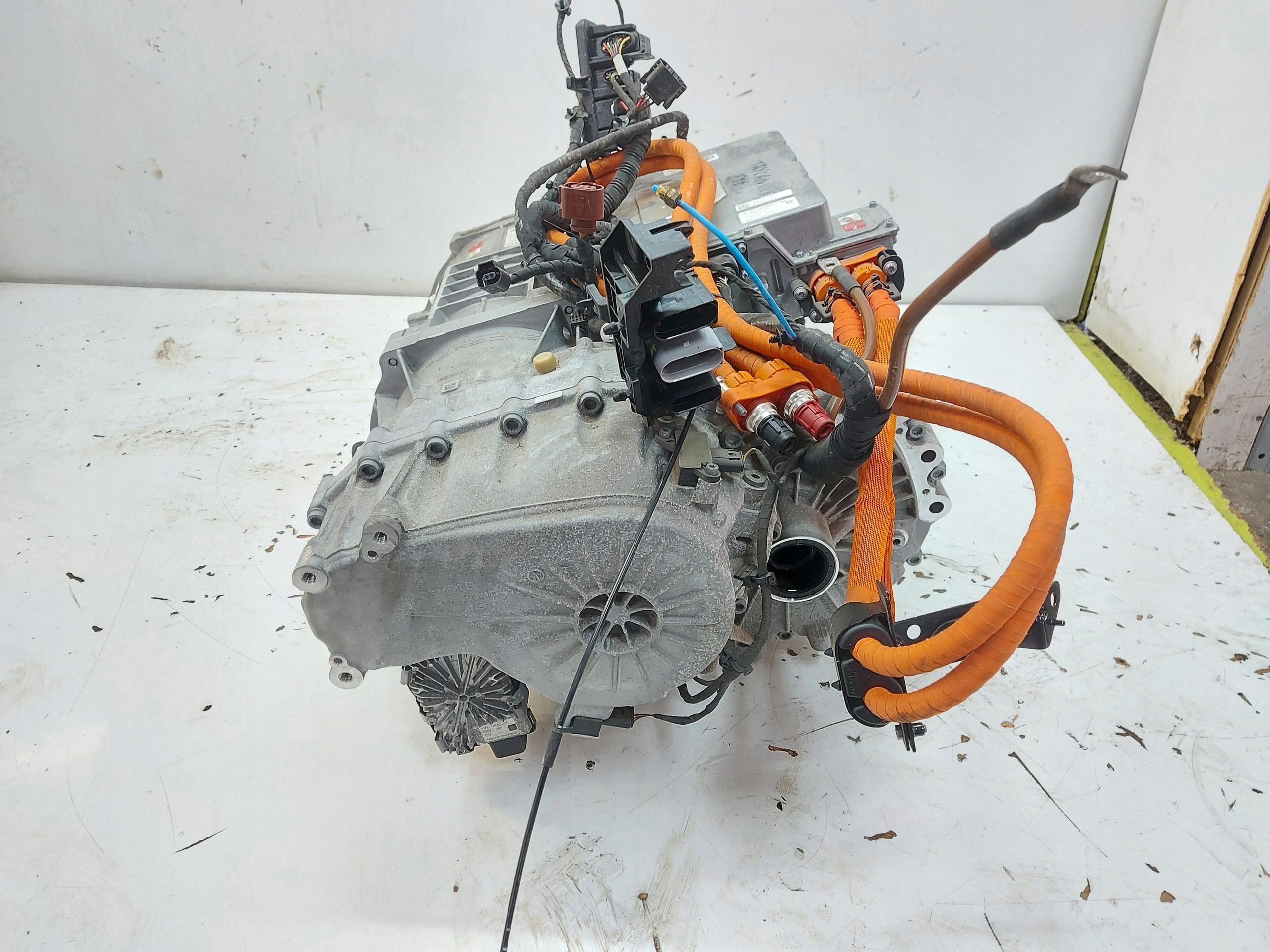 Taycan Cross Turismo engine naped electrical rear part rear oryg 9j1907123f
