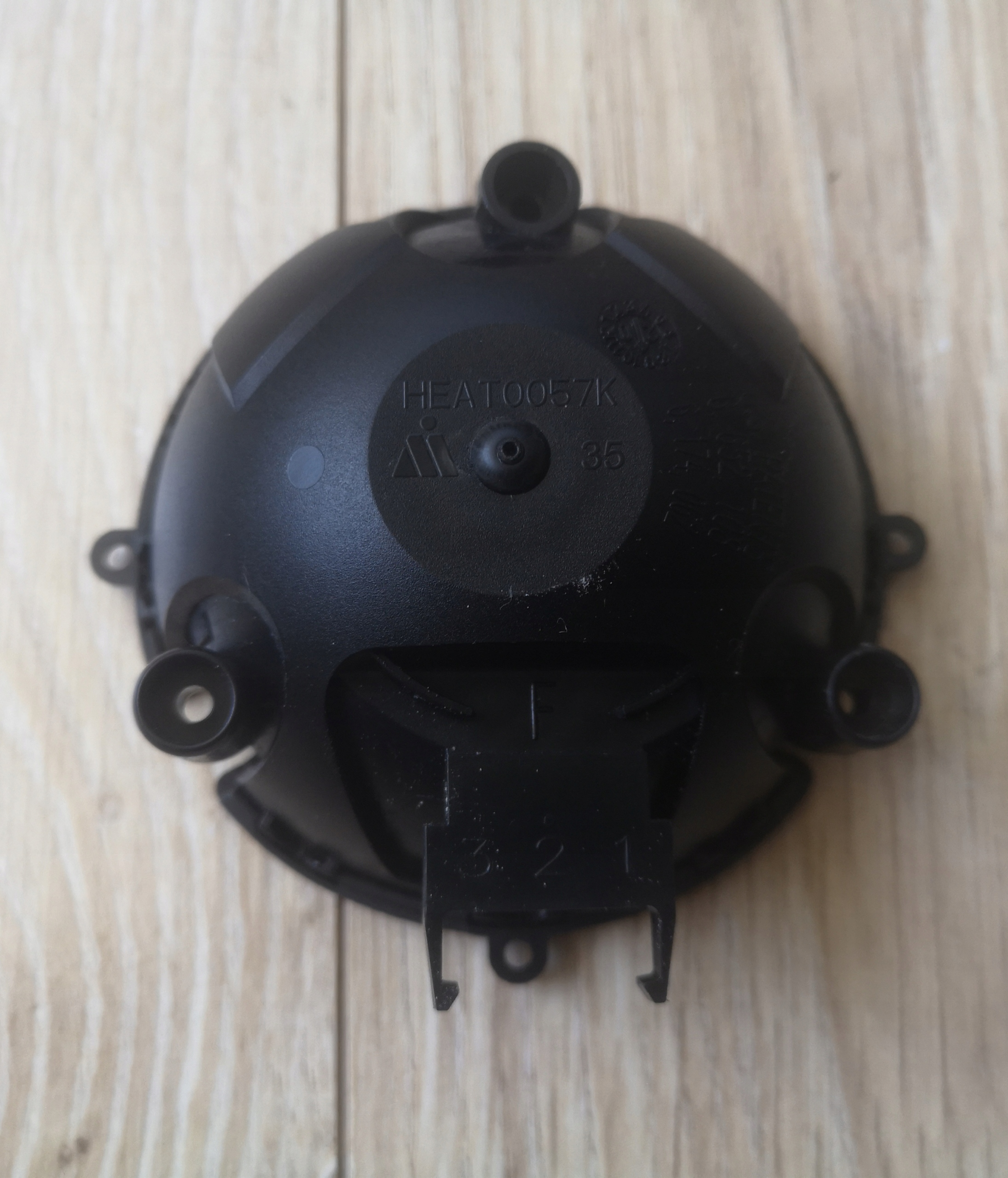 JEEP RENEGADE SILNICZEK USTAWIENIA LUSTERKA PRAWY Numer katalogowy części JEEP RENEGADE SILNICZEK USTAWIENIA PRAWEGO LUSTERKA