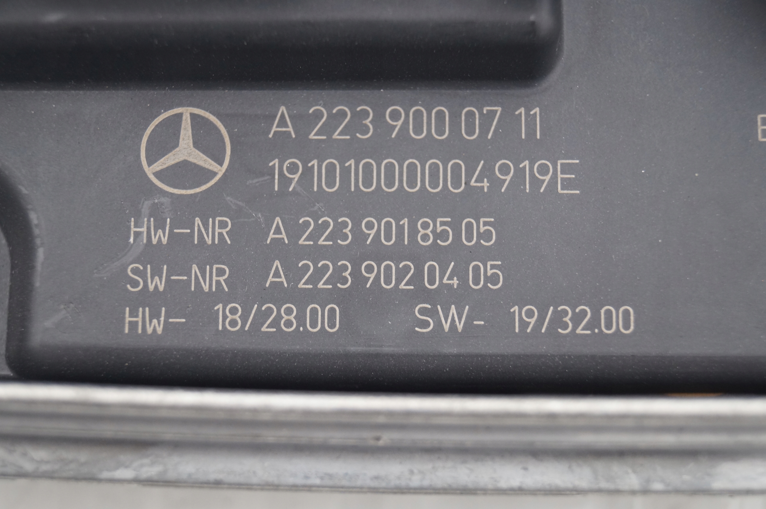 control unit control unit module MERCEDES S-KLASA A223 A2239000711 A2239018505