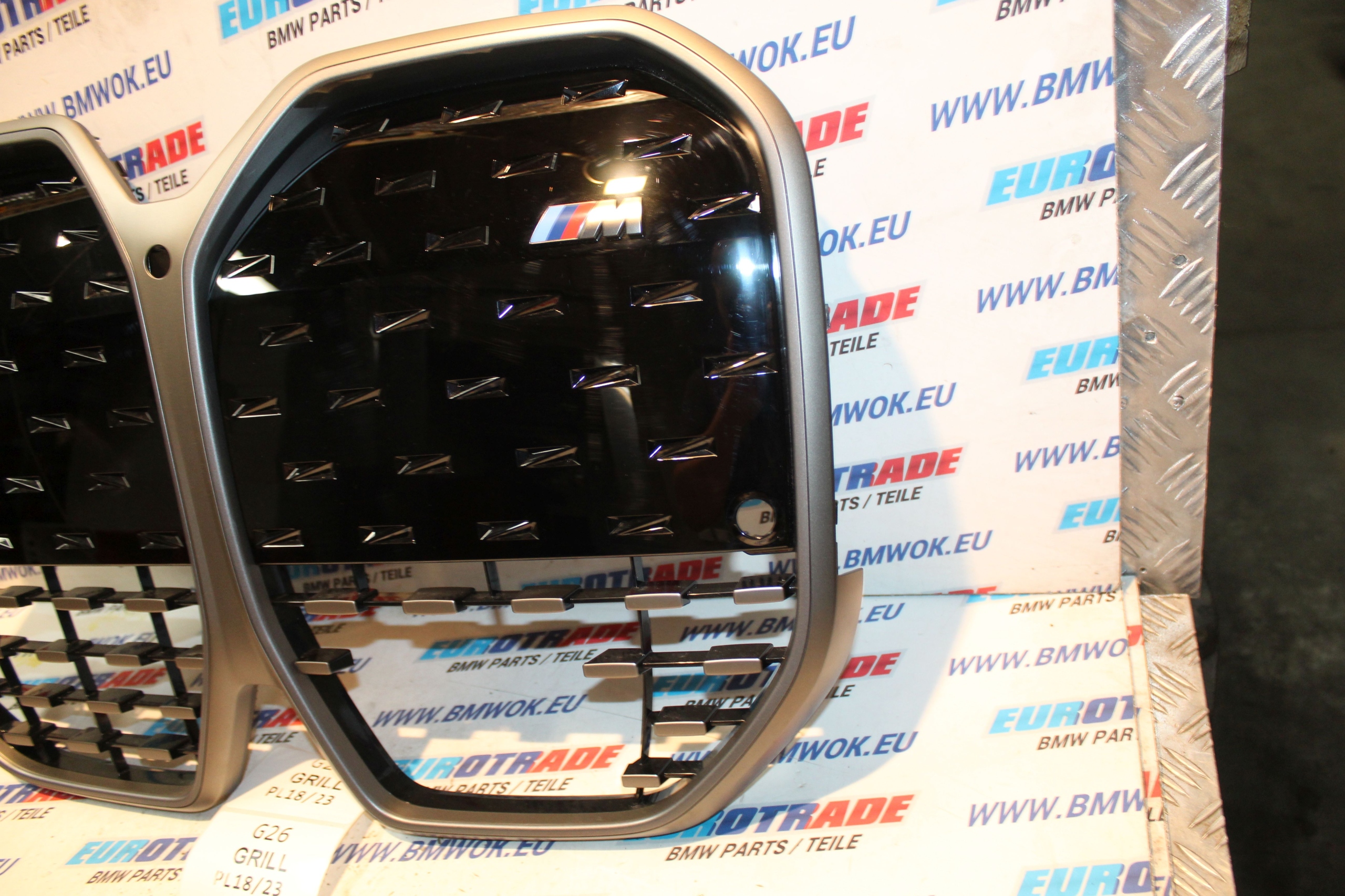 BMW G26 M ATRAPA GRILL NERKA 9463246 Producent części Inny
