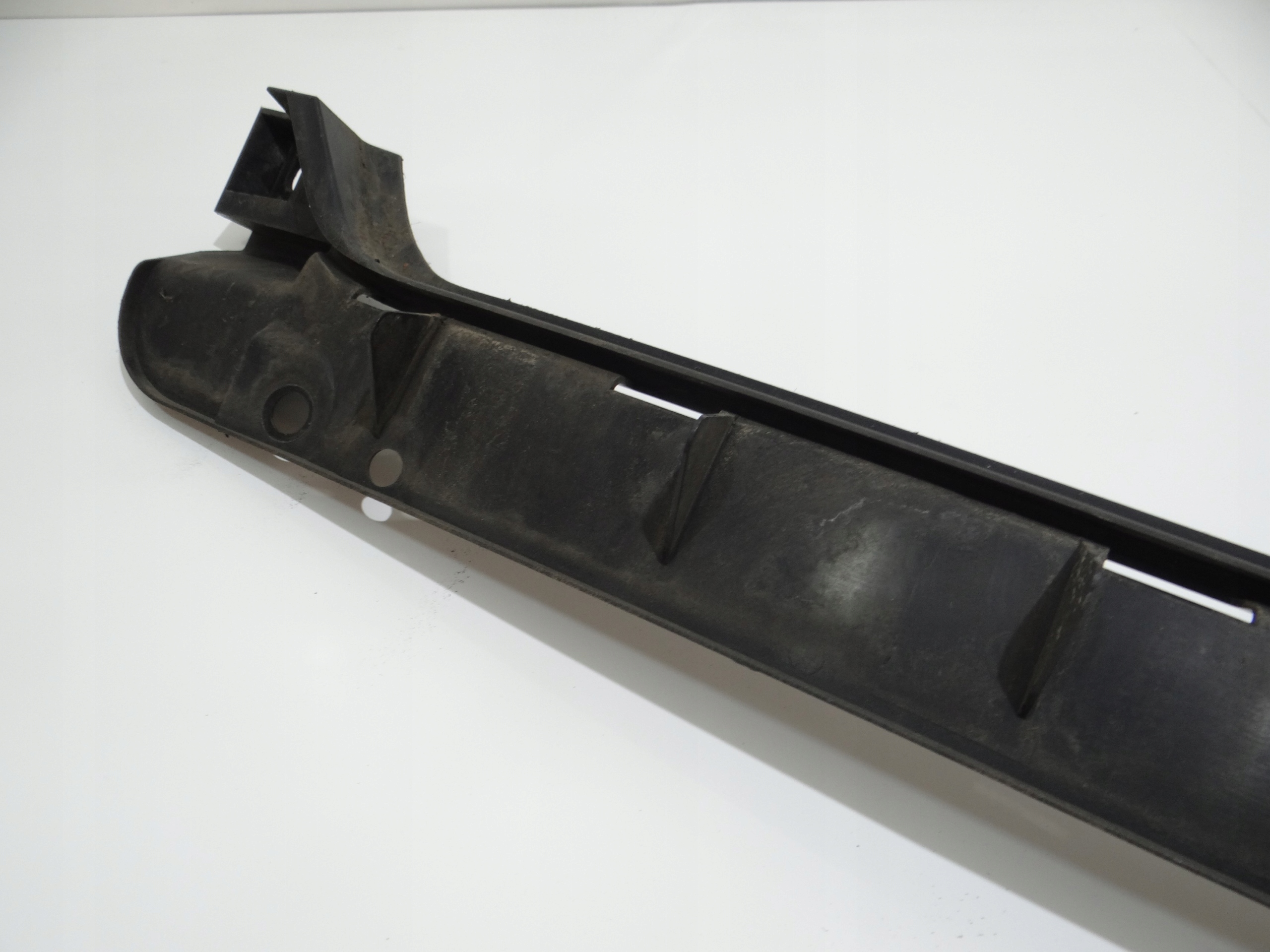 bumper bracket central rear part BMW E65 LCI 7155447