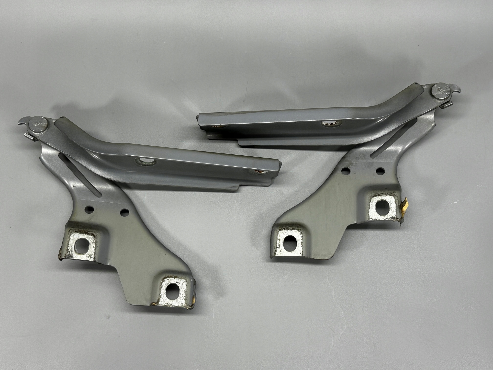 VW PASSAT B8 ZAWIAS ZAWIASY MASKI LEWY PRAWY KOMPLET LB7S