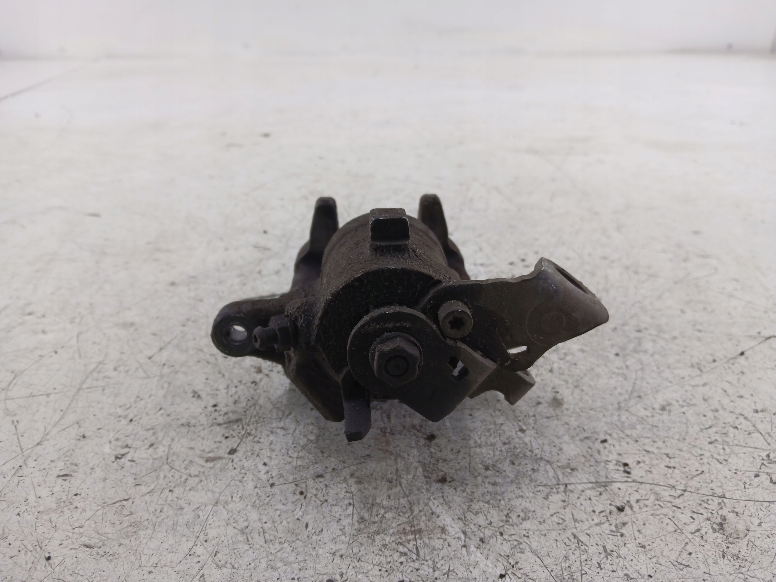 VW POLO 9N caliper brake left rear part