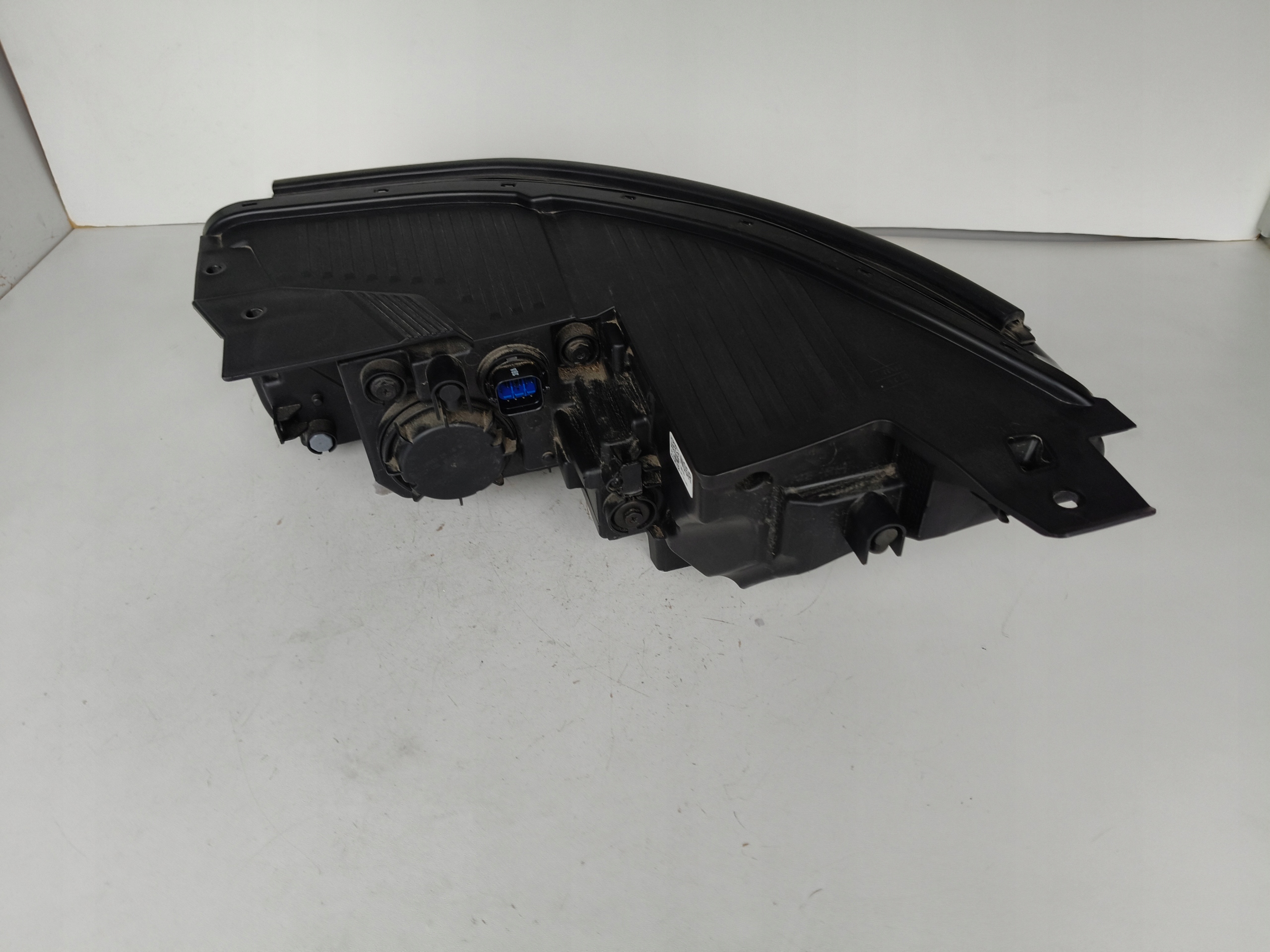 light right REFLEKTOR HYUNDAI IONIQ 5 21- FULL LED