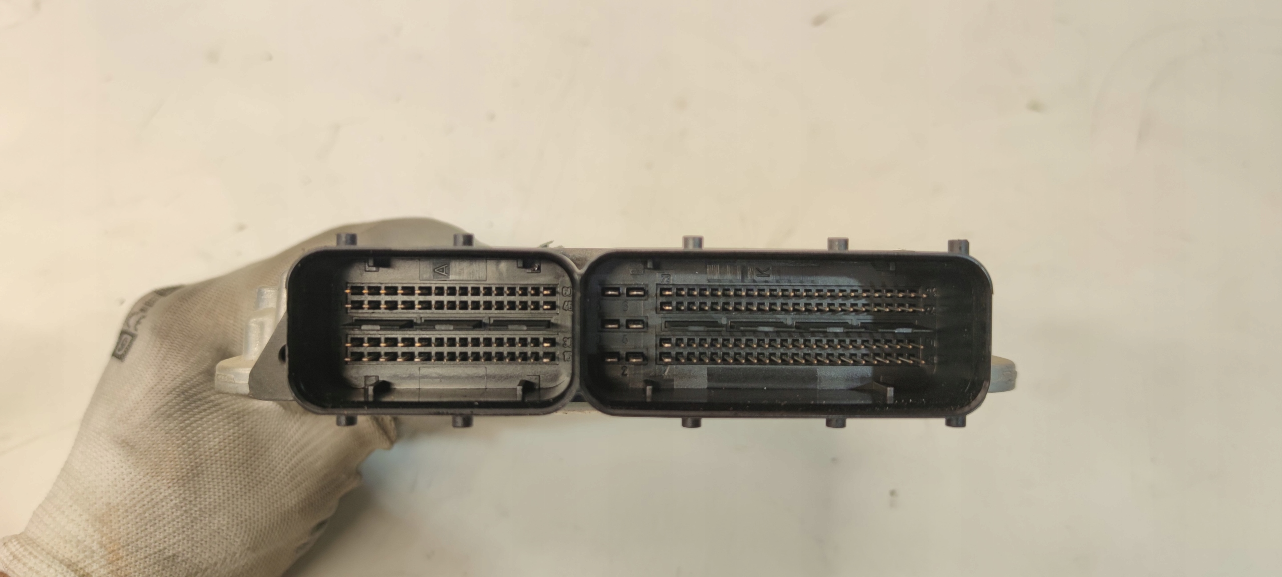 bedienteil computer des motors AUDI 2.7 TDI 8K1907401B