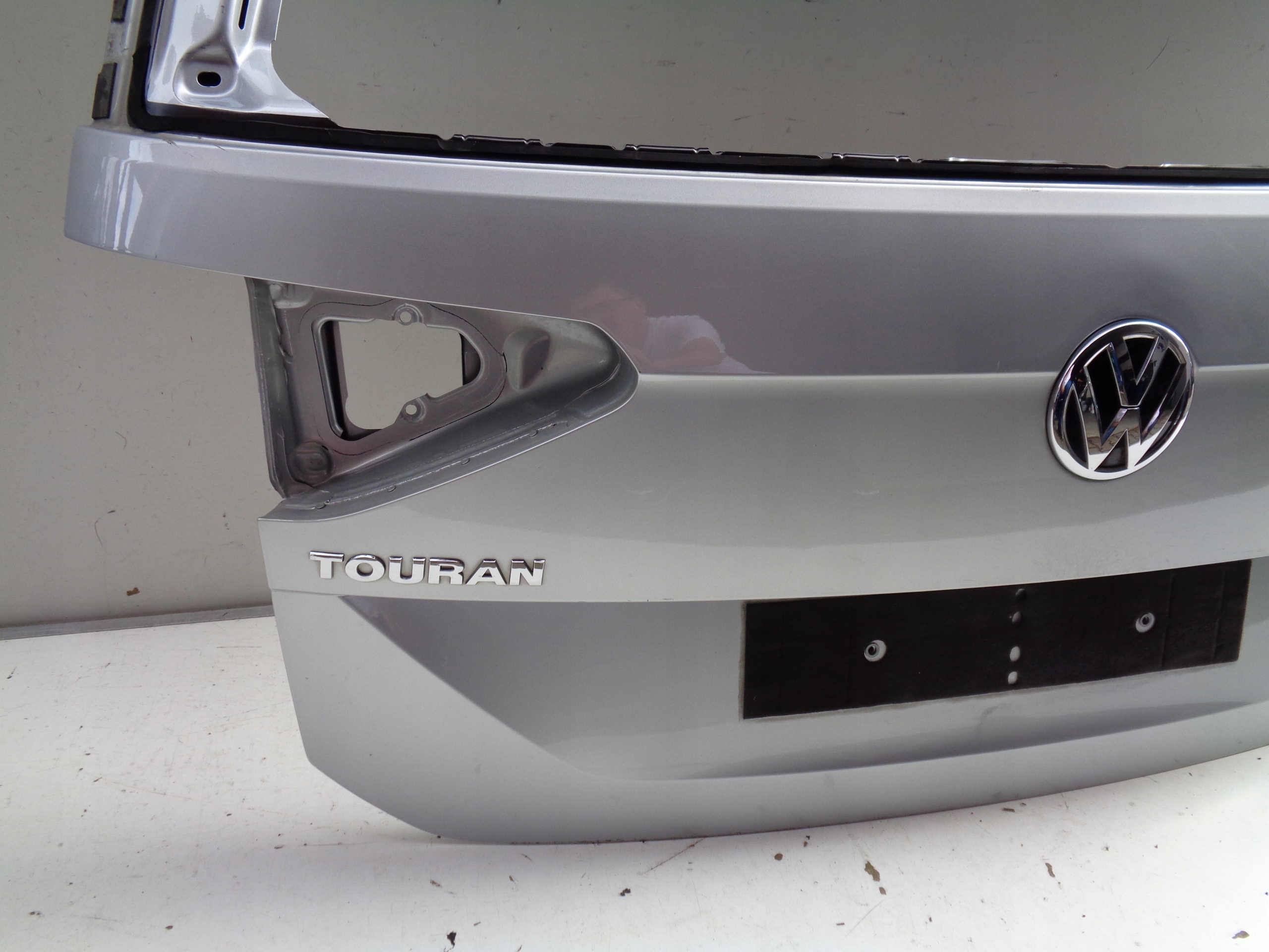 boot doors VW TOURAN 5TA 16- NR 41047