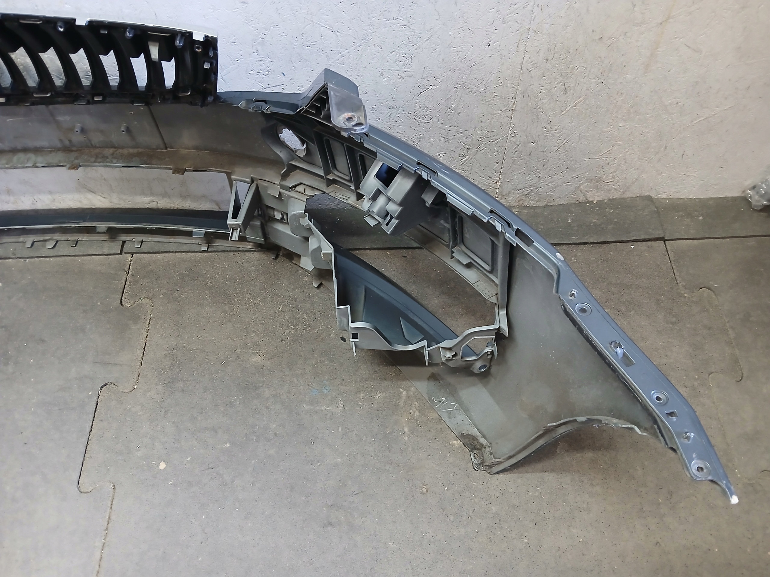 bumper front SKODA OCTAVIA III 3 LIFT 17- 5E