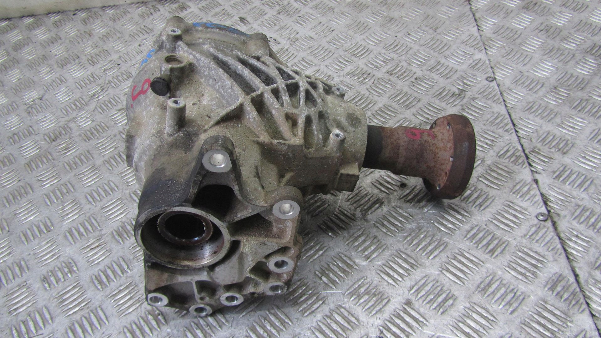 230/009 - VOLVO XC60 2.4 РЕДУКТОР КОРОБКИ АВТОМАТ 31280844