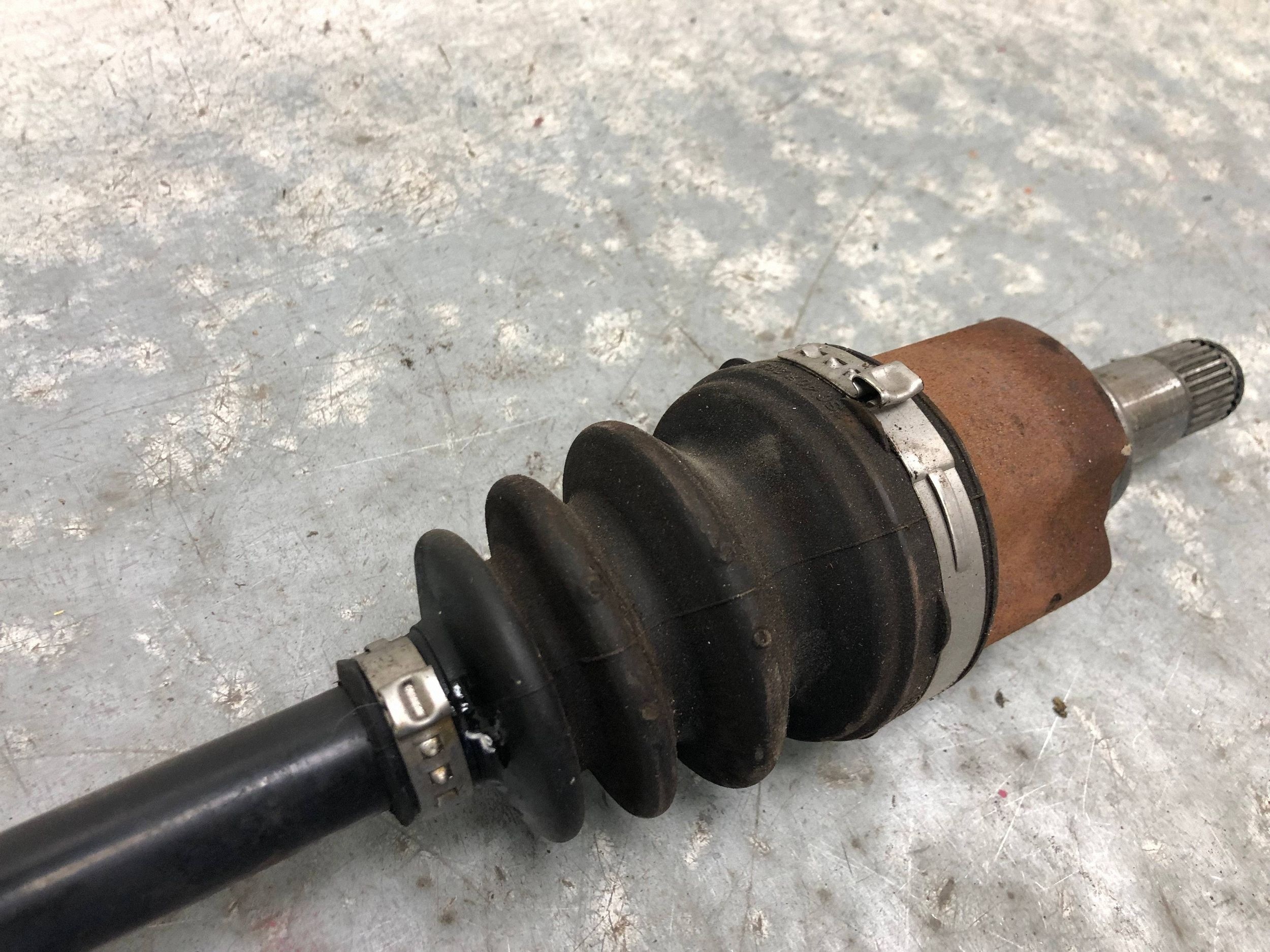 semi-axis left SEAT MII 1S0407761B