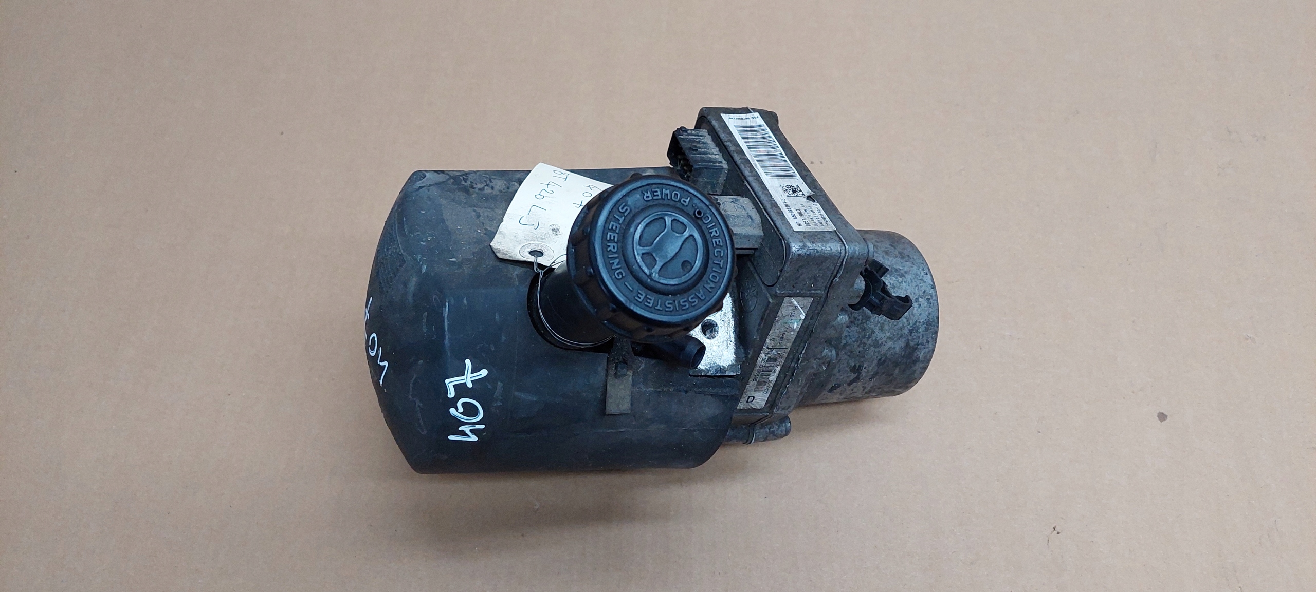 9670302280 - Насос гидроусилителя Peugeot 407