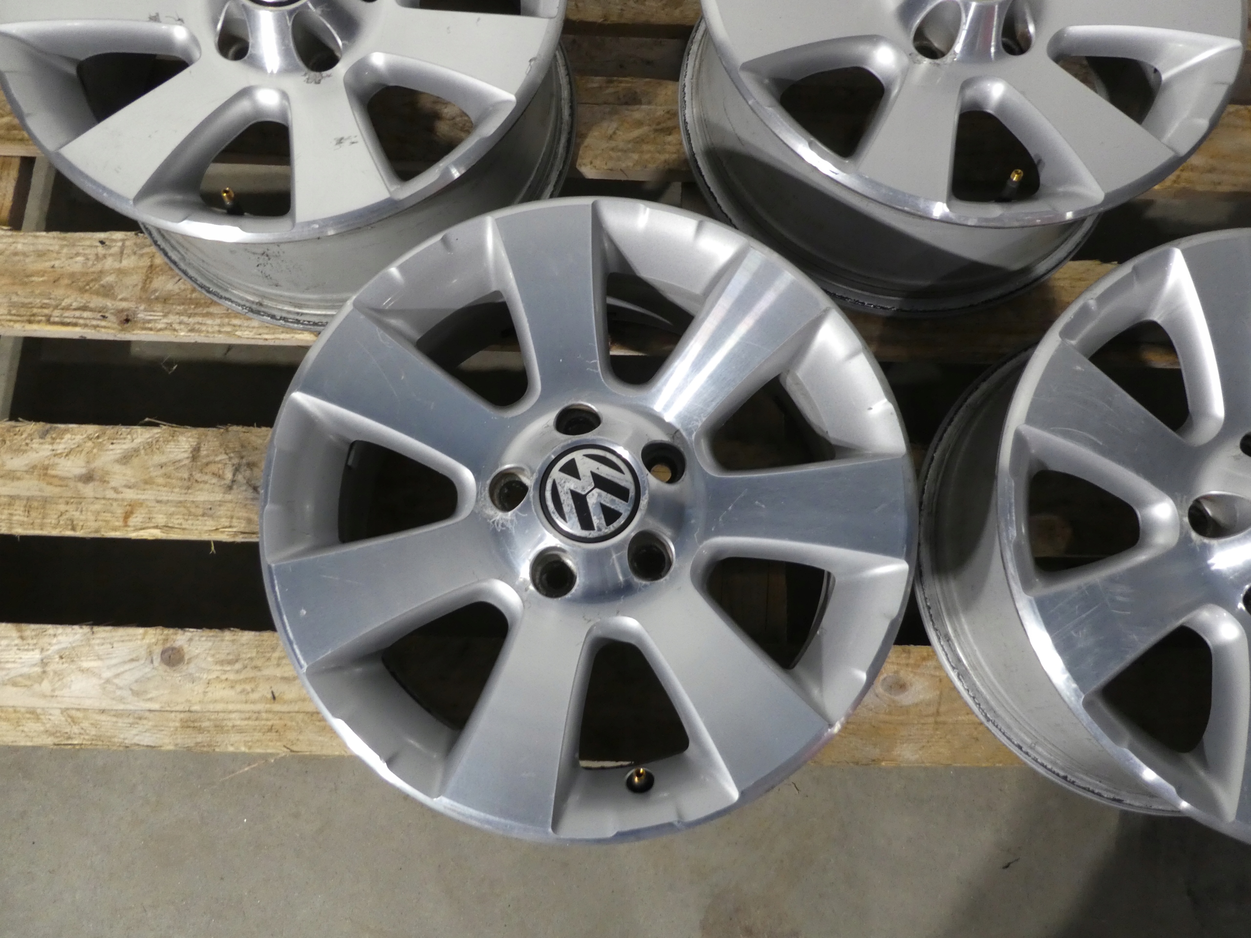 4X disc 5X112 16 5N0601025A VW TIGUAN 5N
