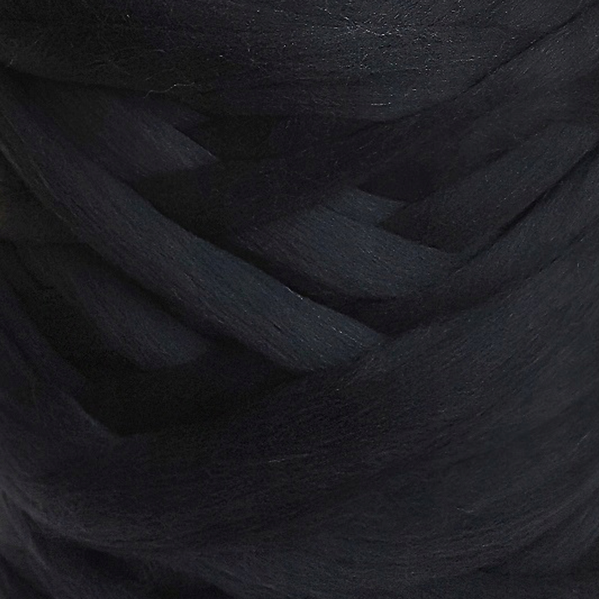 Wełna czesankowa czarna 4m 100g do sowy aniołka makramy filcowania czesanka EAN (GTIN) 5905943400441