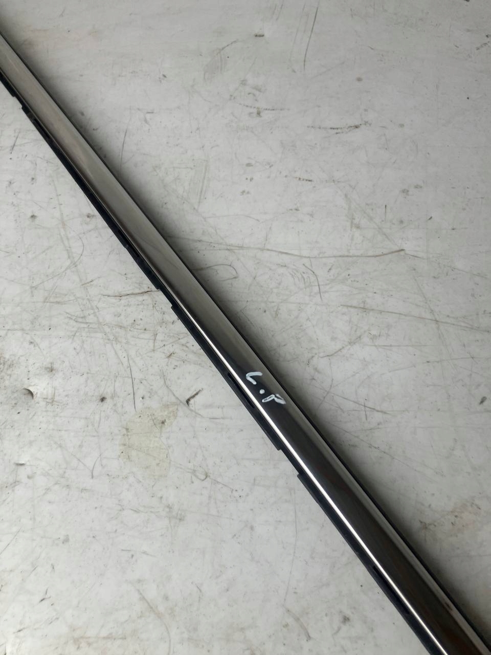 moulding dust door PEUGEOT 308 T9 left front CHROM #27