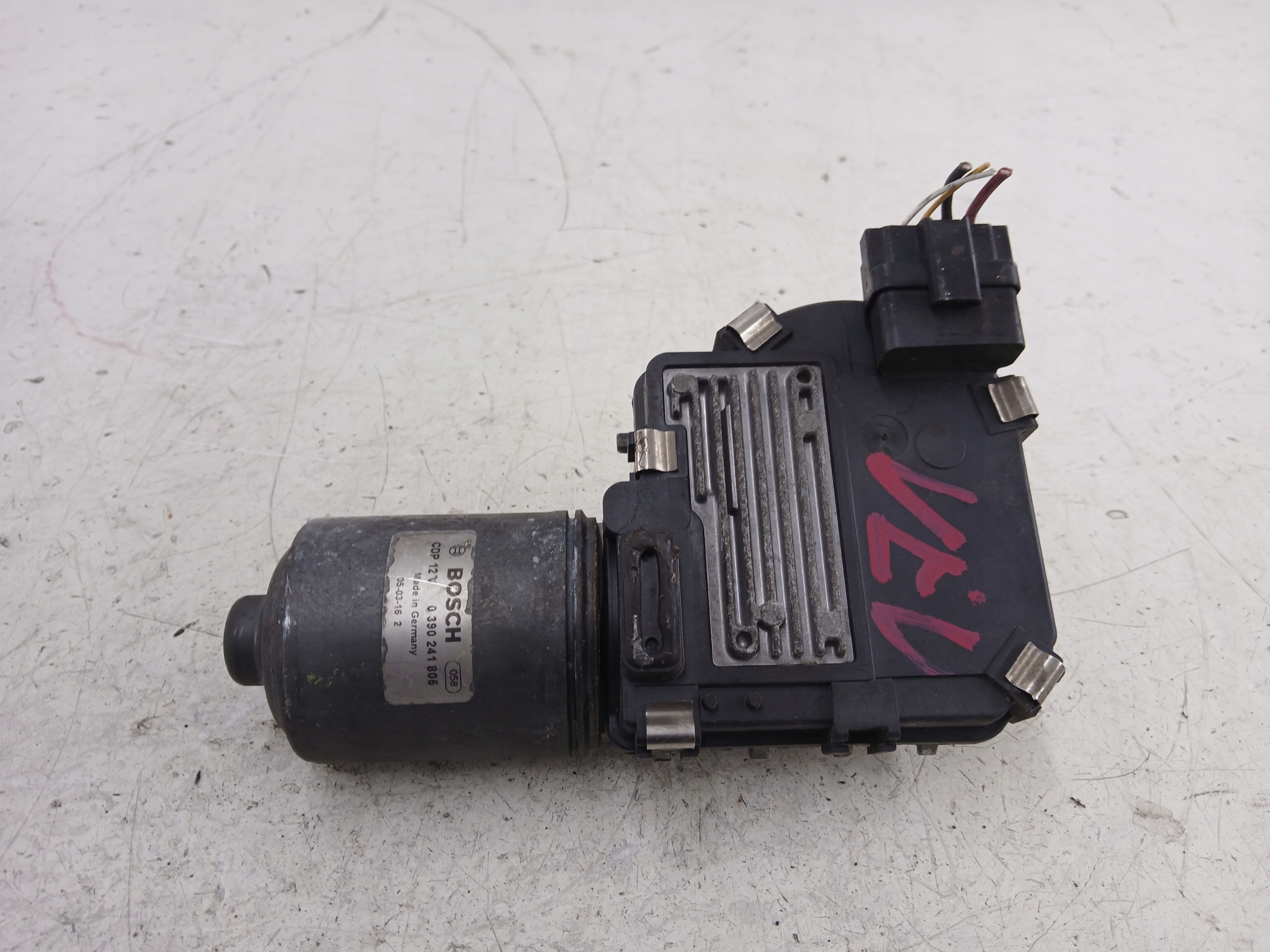 RENAULT VEL SATIS motorek stěrače předek 0390241805