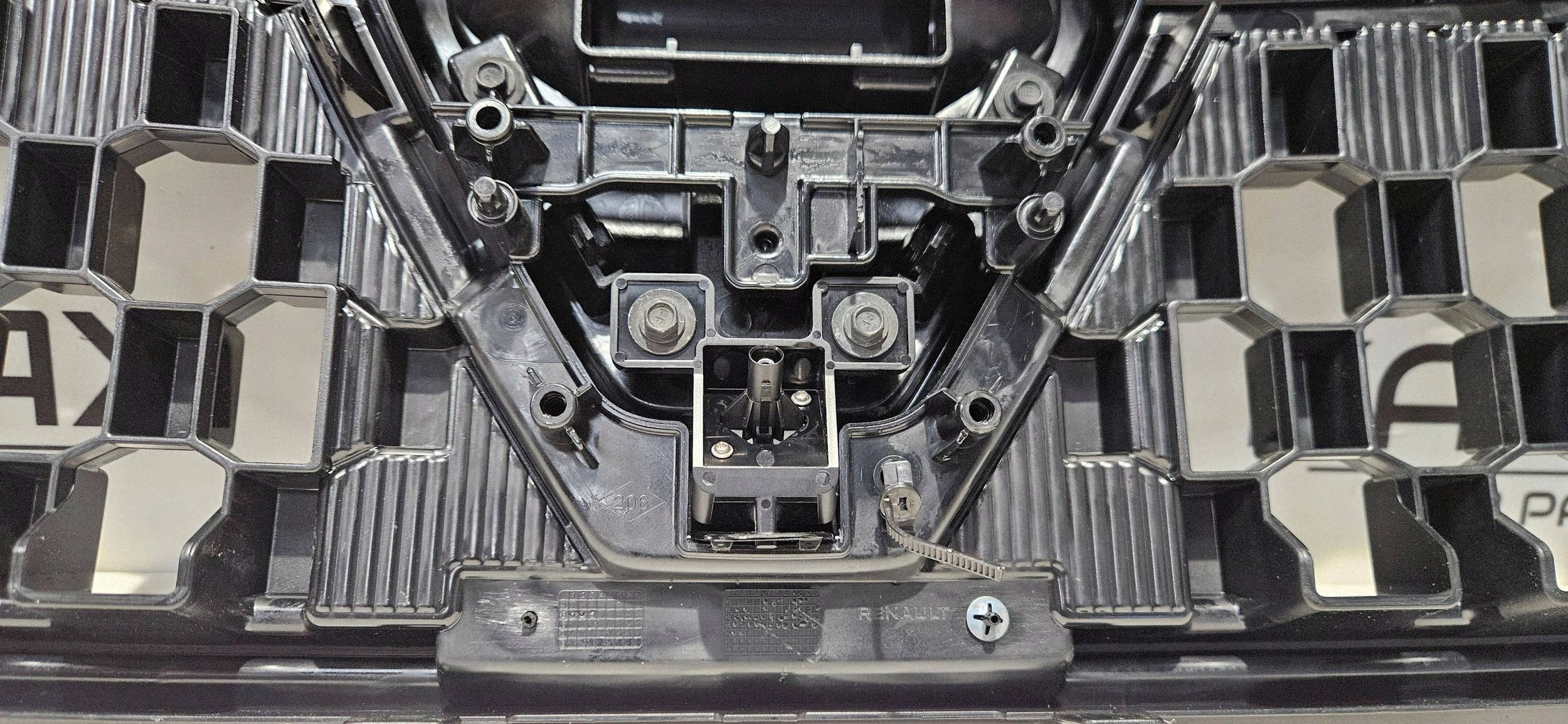 GRIGLIA KAMERA RENAULT AUSTRAL 22- Originale 622563643R