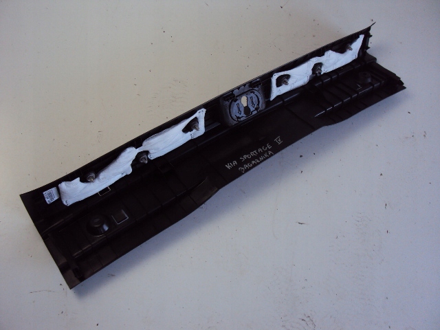 OSŁONA PASA TYŁ KIA SPORTAGE IV 85770-F1000WK Producent części Kia OE