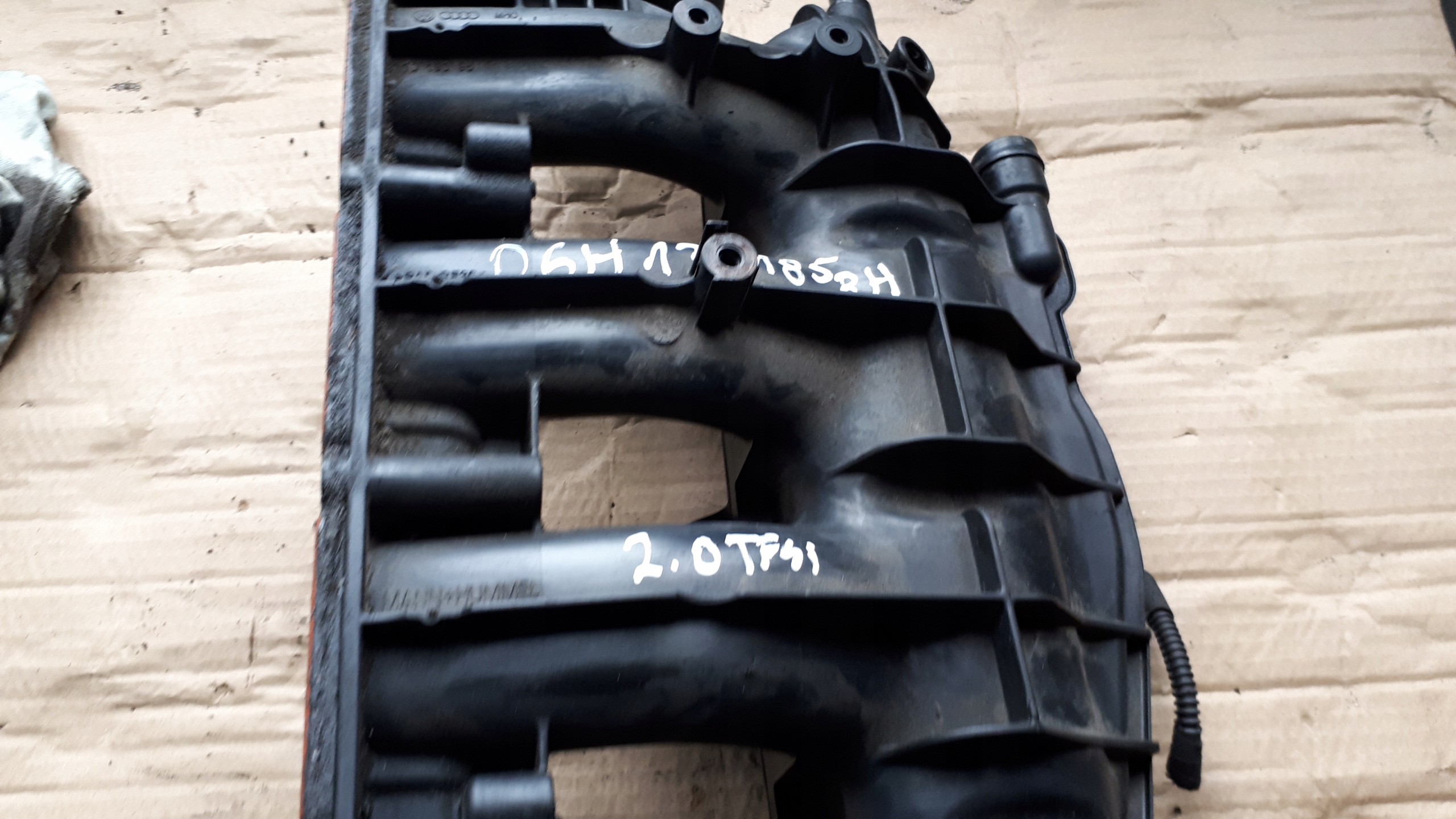 A4 B8 Q5 A5 intake manifold 2.0 TFSI CDH 211KM