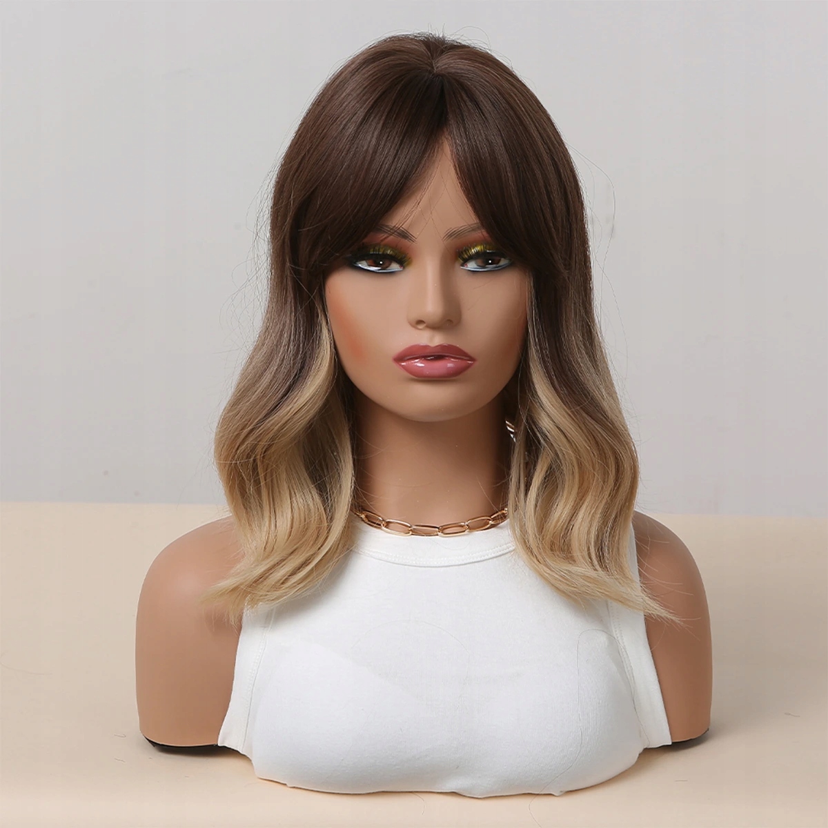 Hnědo-blond ombré paruka Pige s jemnými vlnami