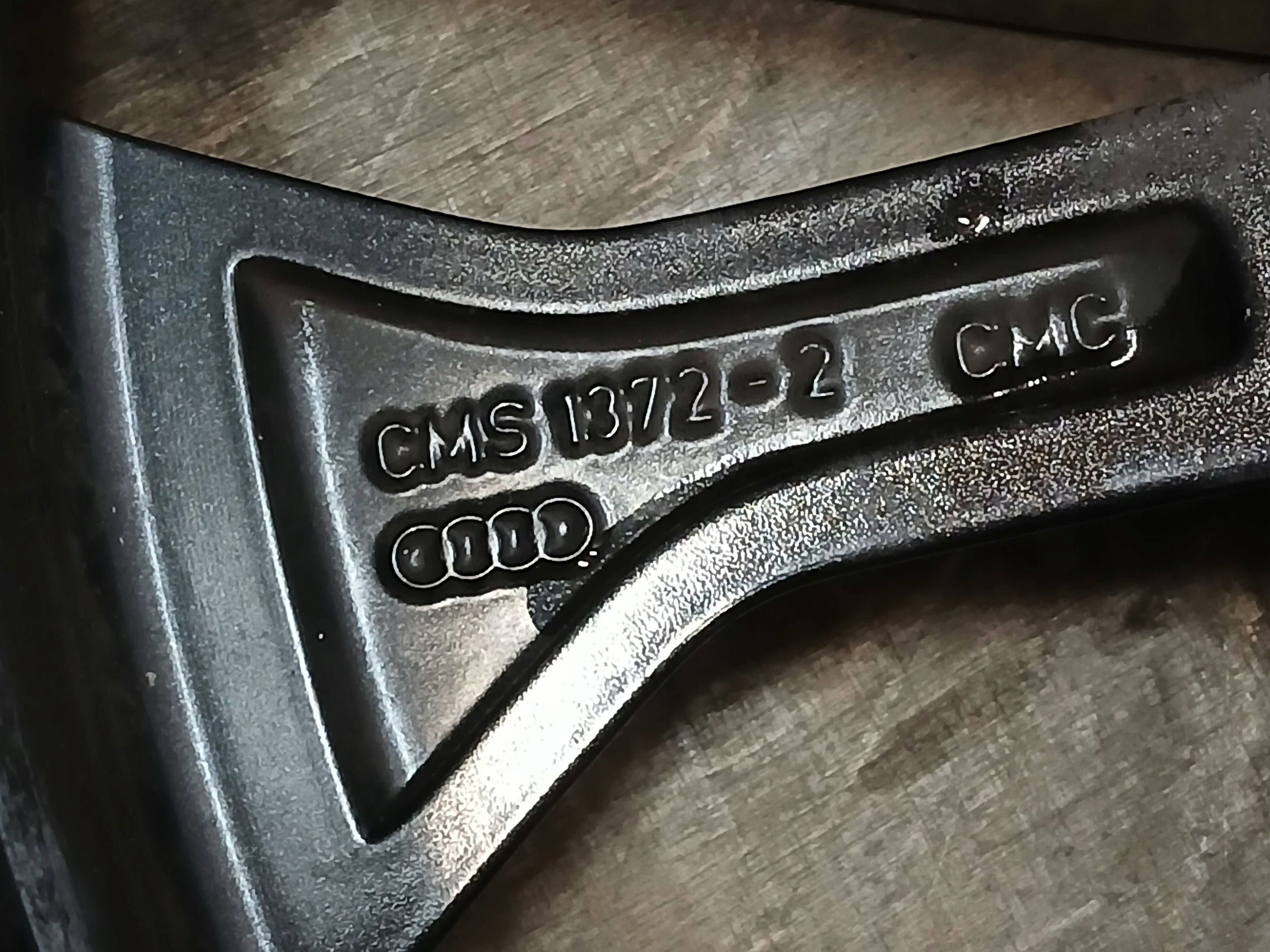 disk hliníkový AUDI A3 8Y 8J 18" ET46 5X112 8V0601025CF
