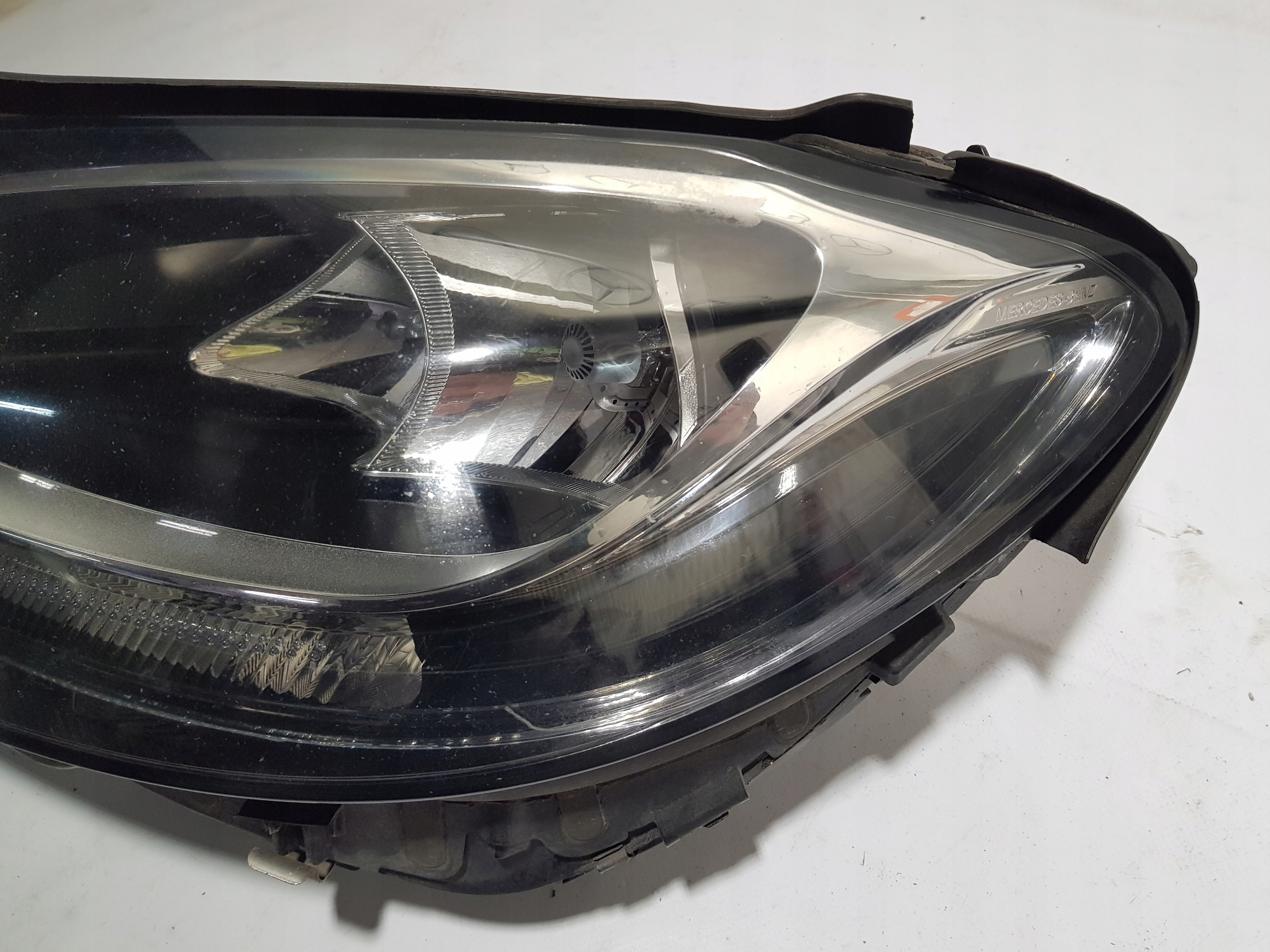 MERCEDES W205 light left front 2059066702