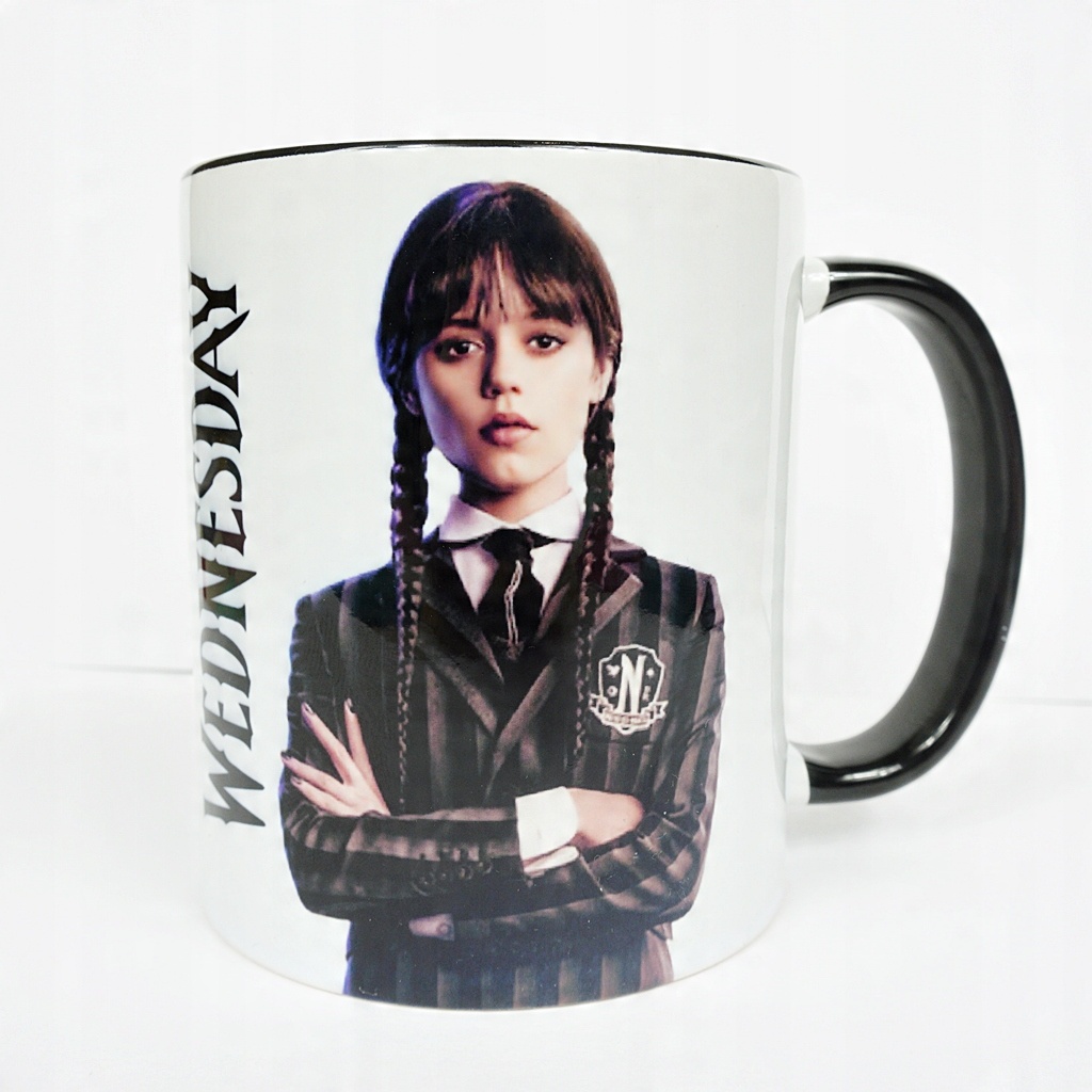 

Kubek Wednesday Addams 330ml z nadrukiem
