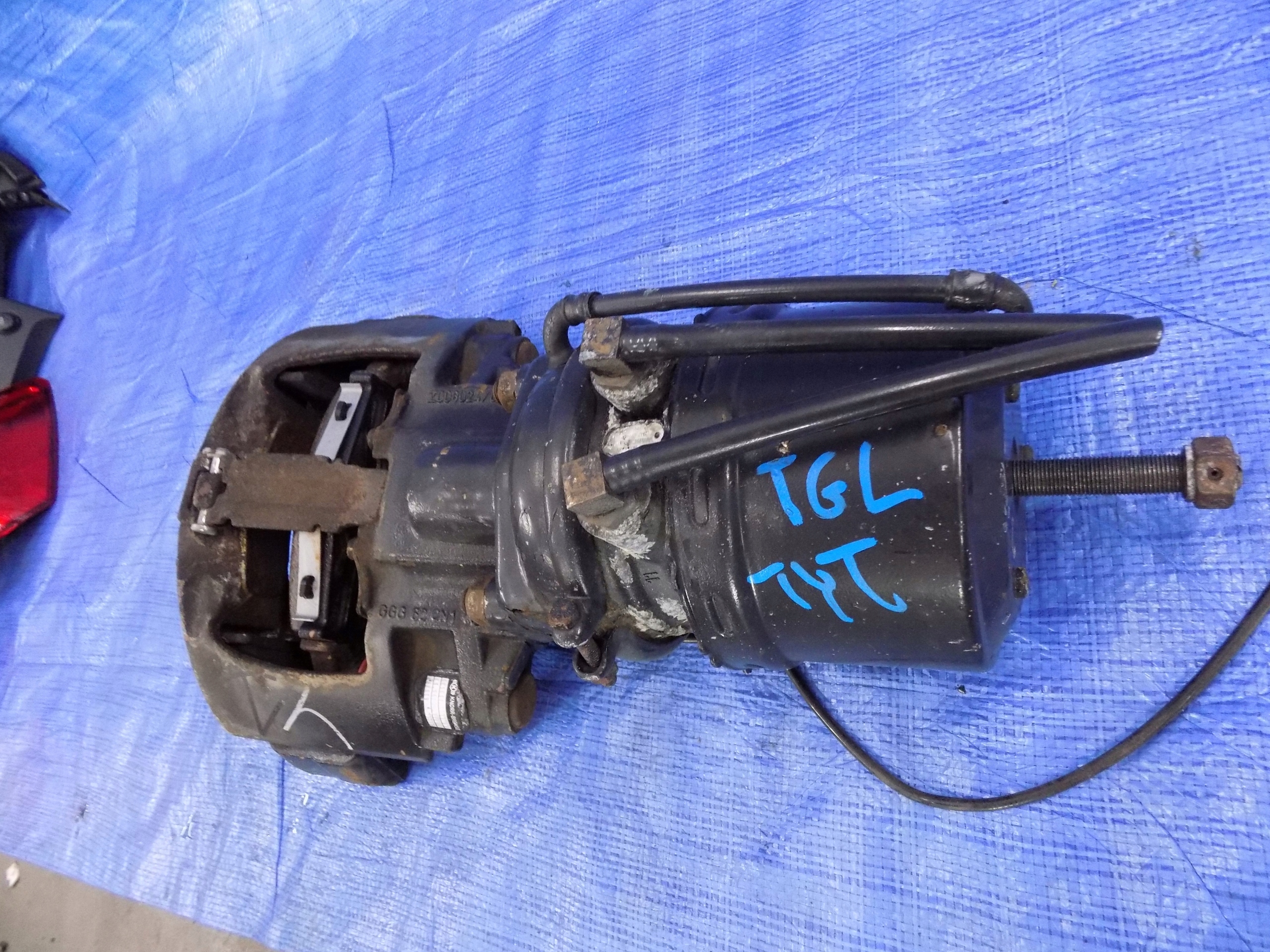 caliper brake right rear part MAN TGL 10.180 2007