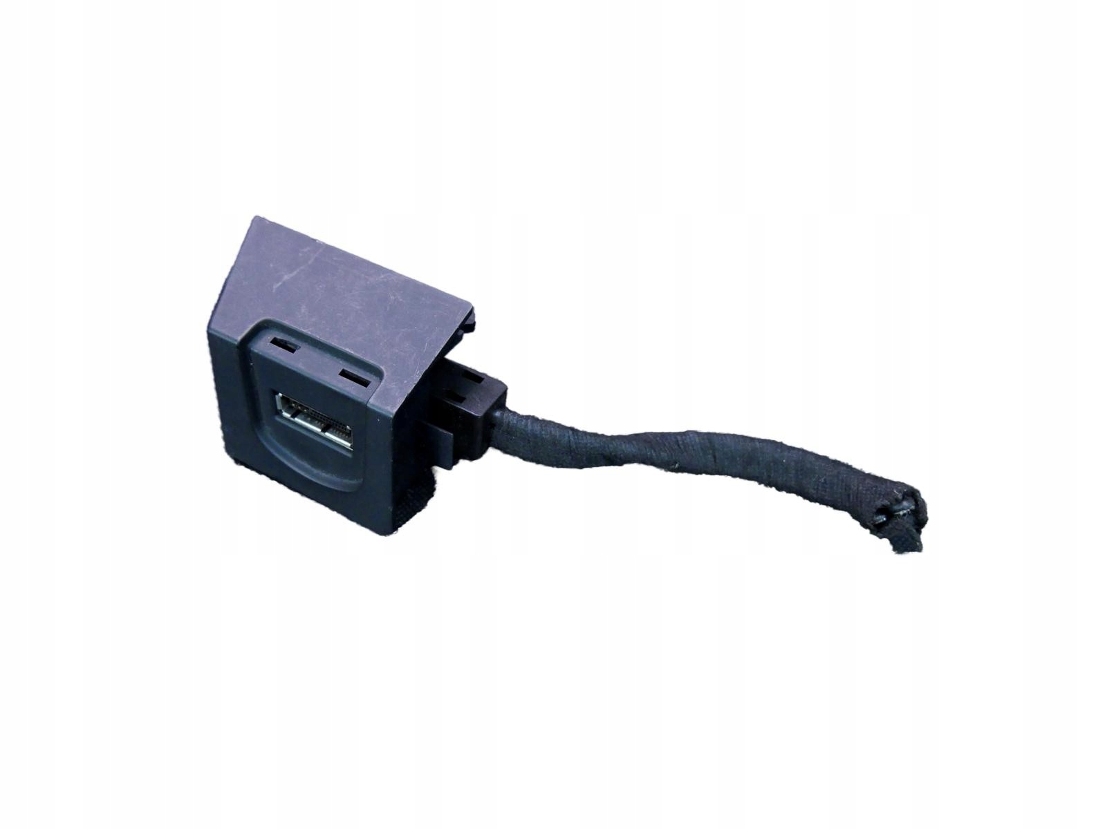 AUDI A6 C7 вилка гніздо заглушка AMI 4G0035909