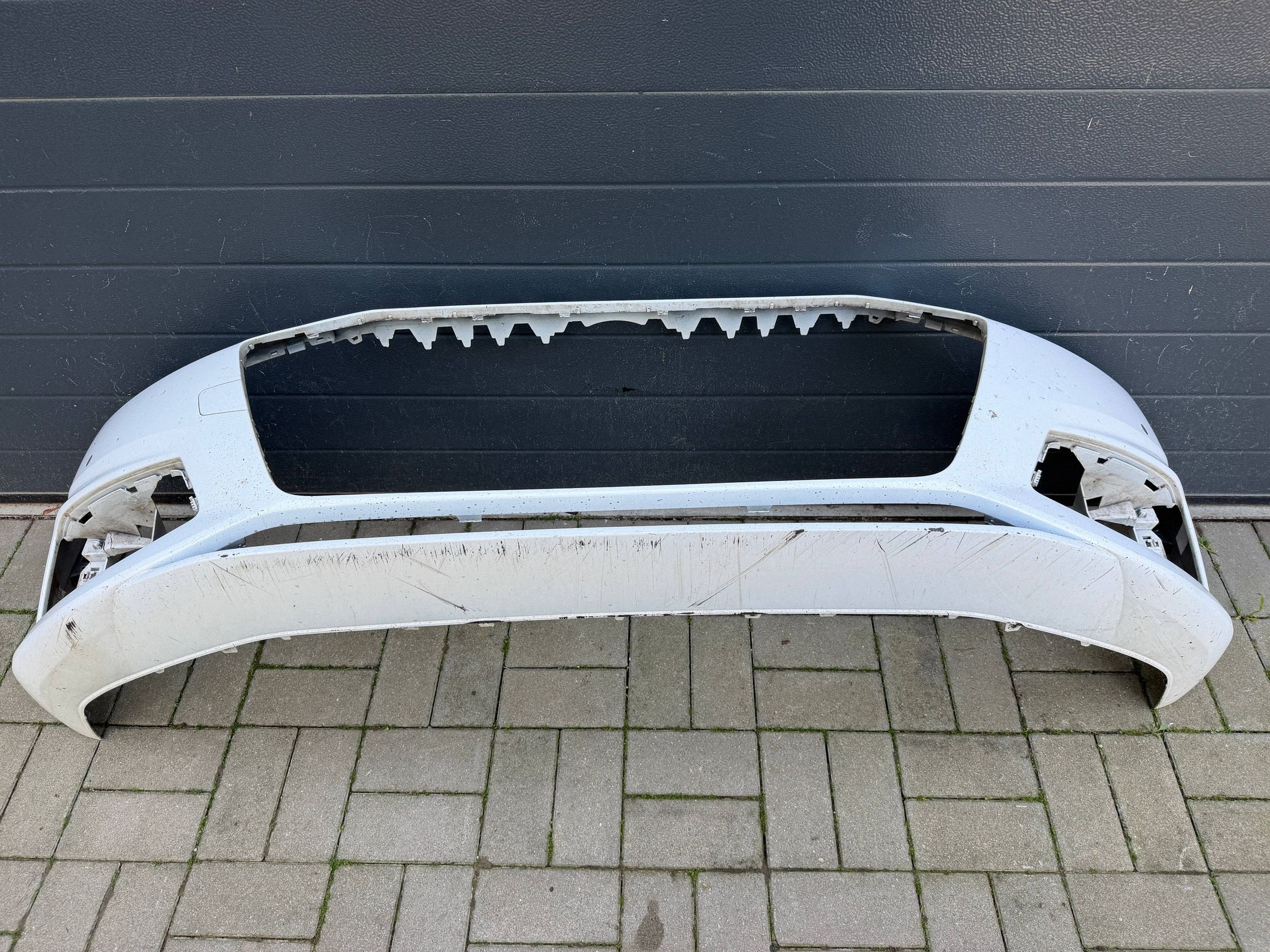 Audi A4 8W Lift 19- bumper front front