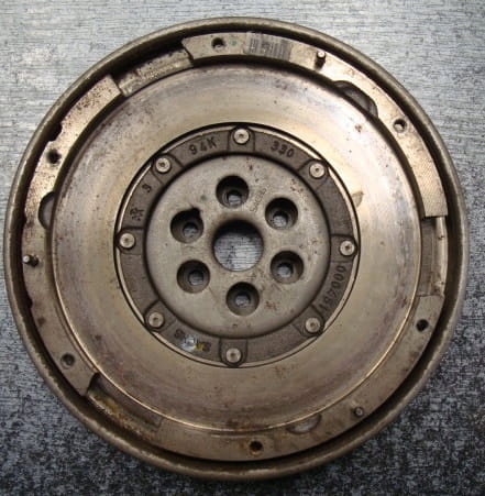 KOLO DWUMASOWE OPEL INSIGNIA 1.6 1.8 55562241 Producent części Opel OE