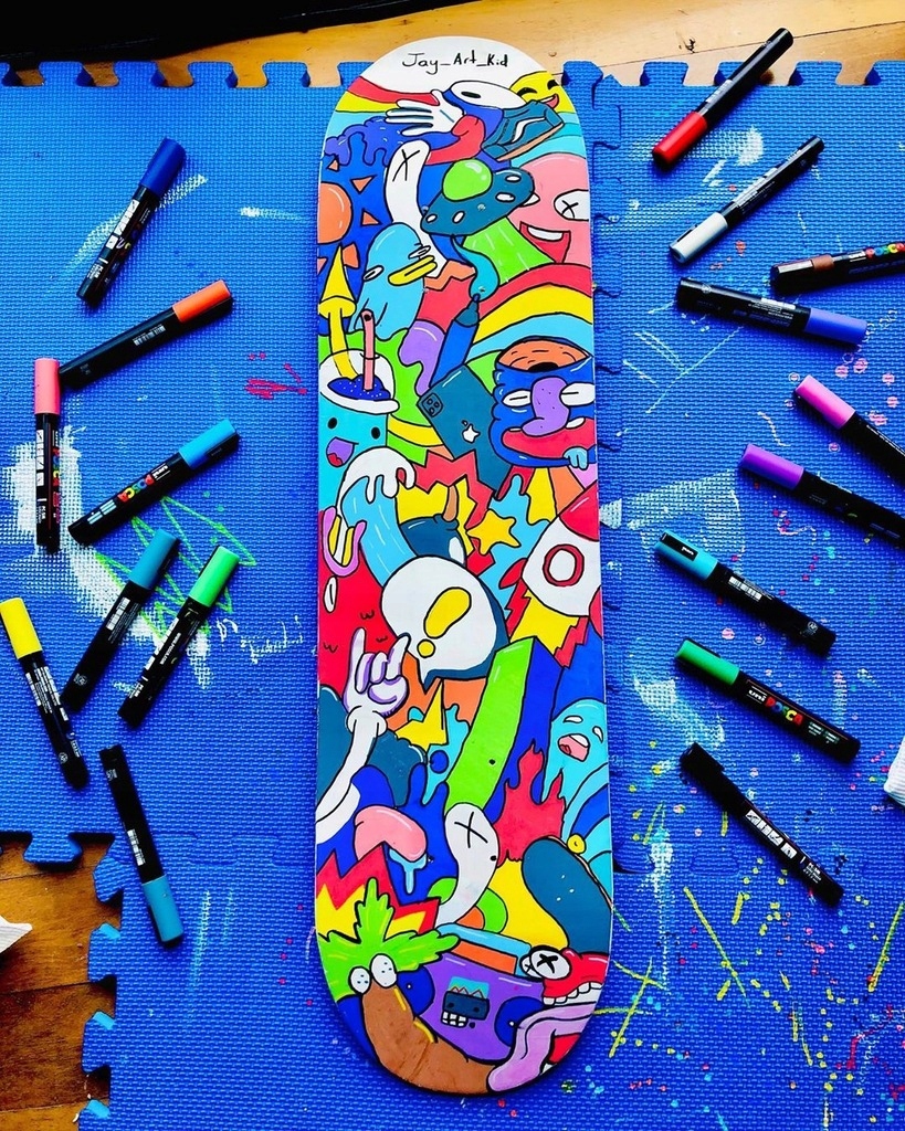 Marker Posca PC-5M z farbą plakatową zestaw 16 szt + GRATIS 12szt FLAMSTRÓW Rodzaj akrylowy dekoracyjny do ceramiki do drewna do kartonu do papieru do renowacji do szkła