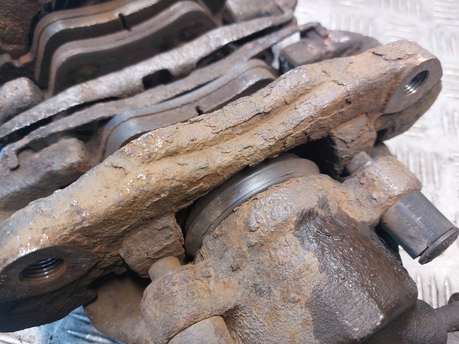 discs brake front + plates + calipers VOLKSWAGEN LT 35 2.5 TDI