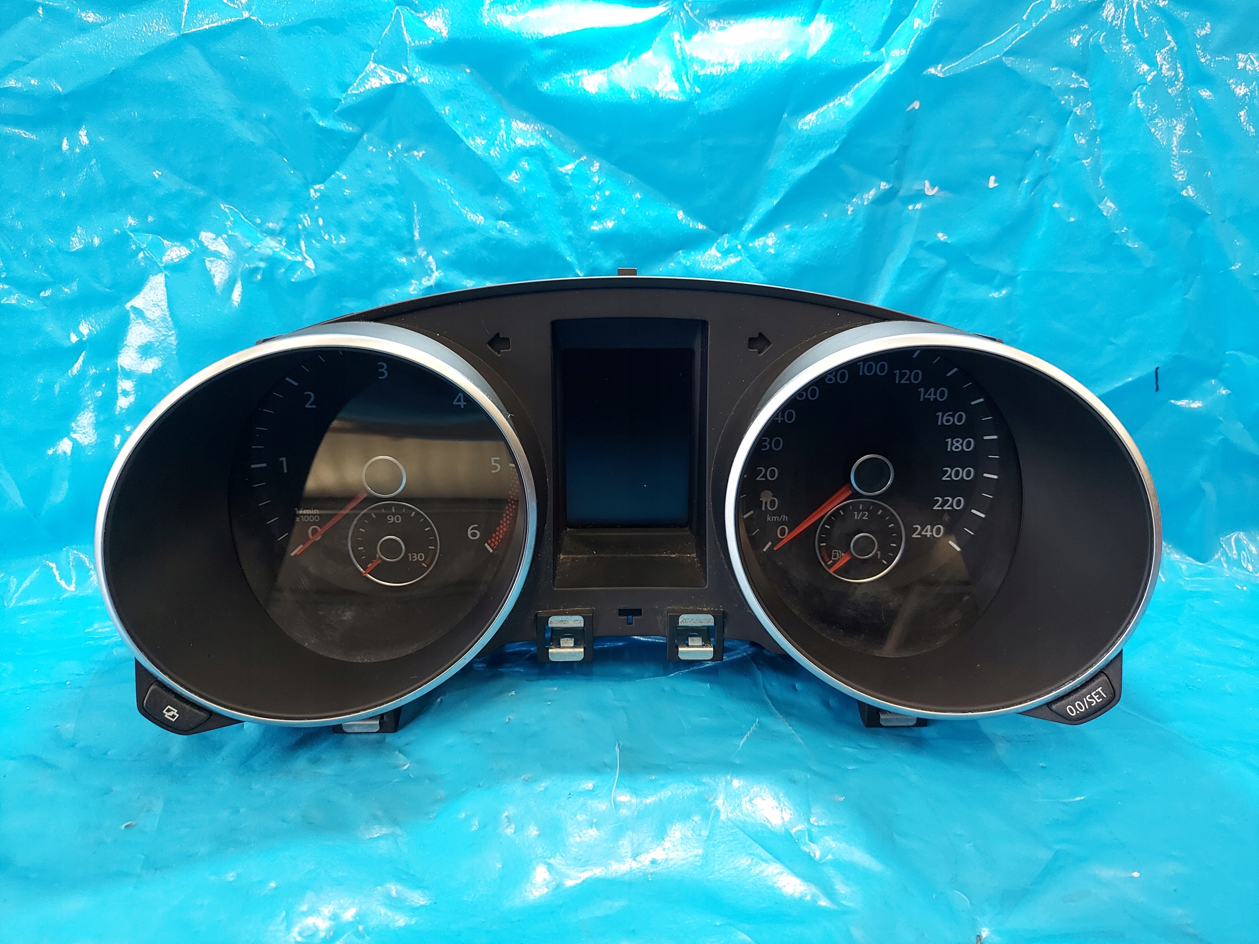 dials clock GOLF VI 2.0 TDI 71.000 tys 5K0920871A