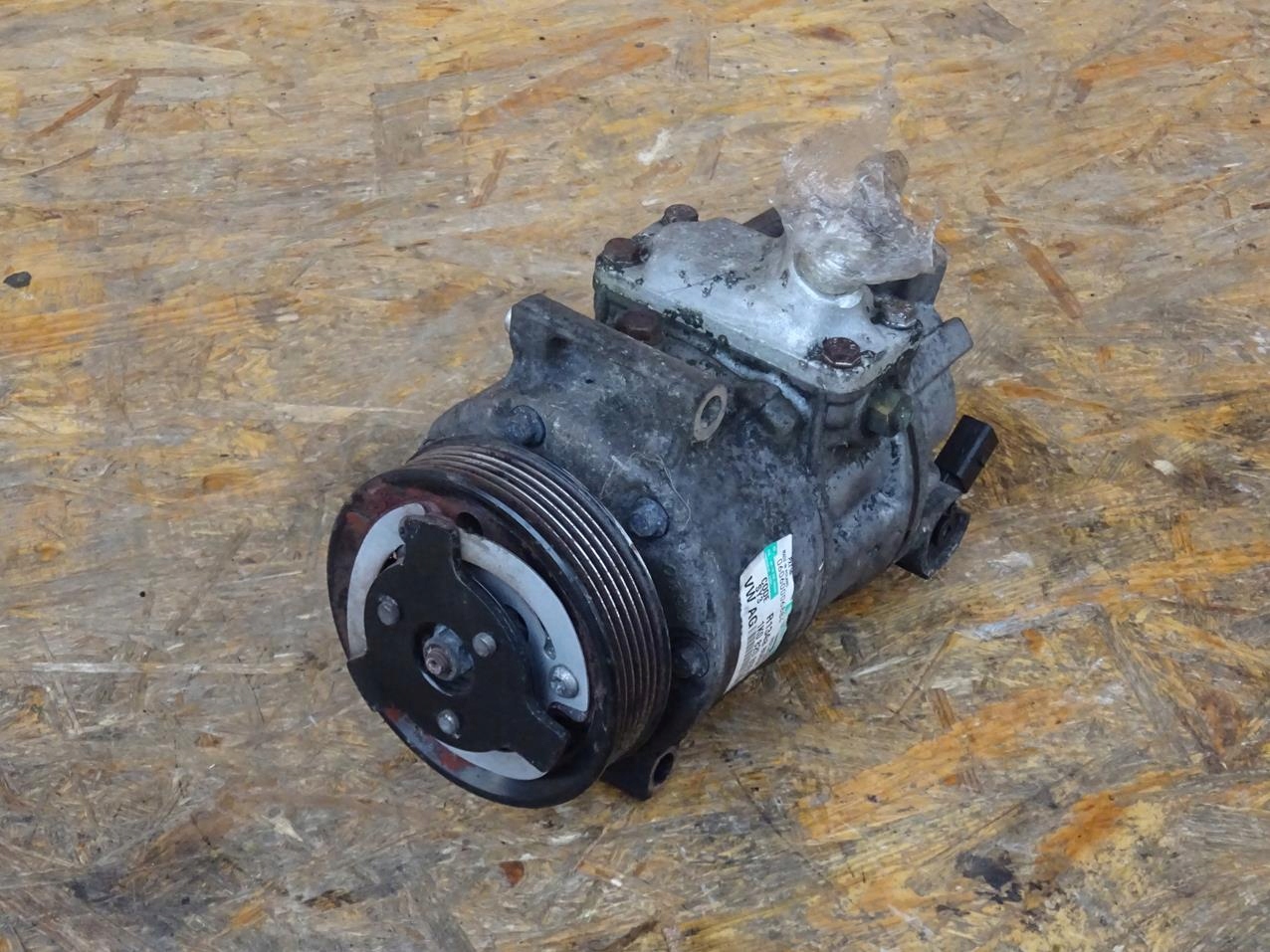 1K0820859F 03-12 - AUDI A3 8P GOLF V VI EOS компресор кондиціонера