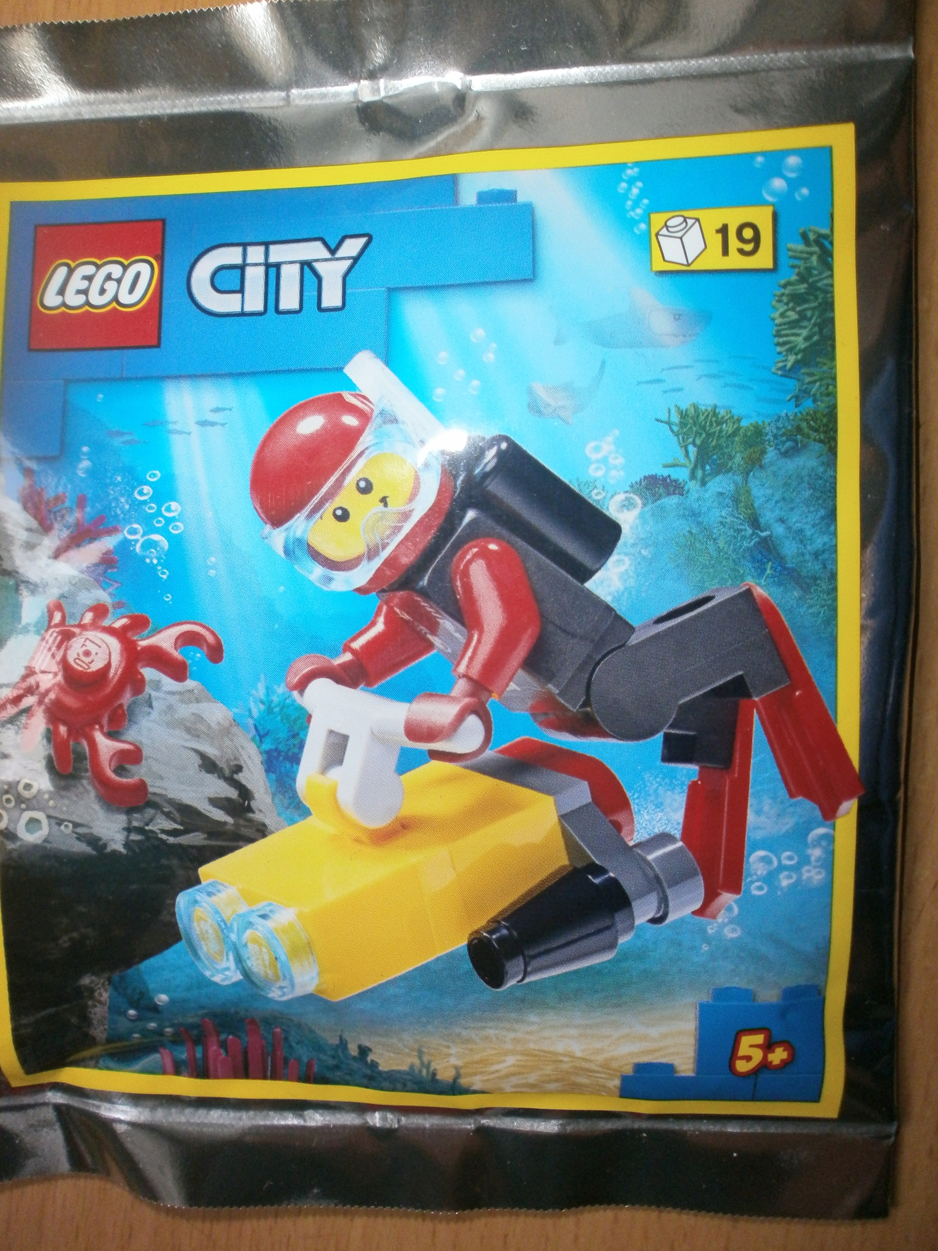 LEGO CITY NUREK+SKUTER+KRABIK + MAGAZYN