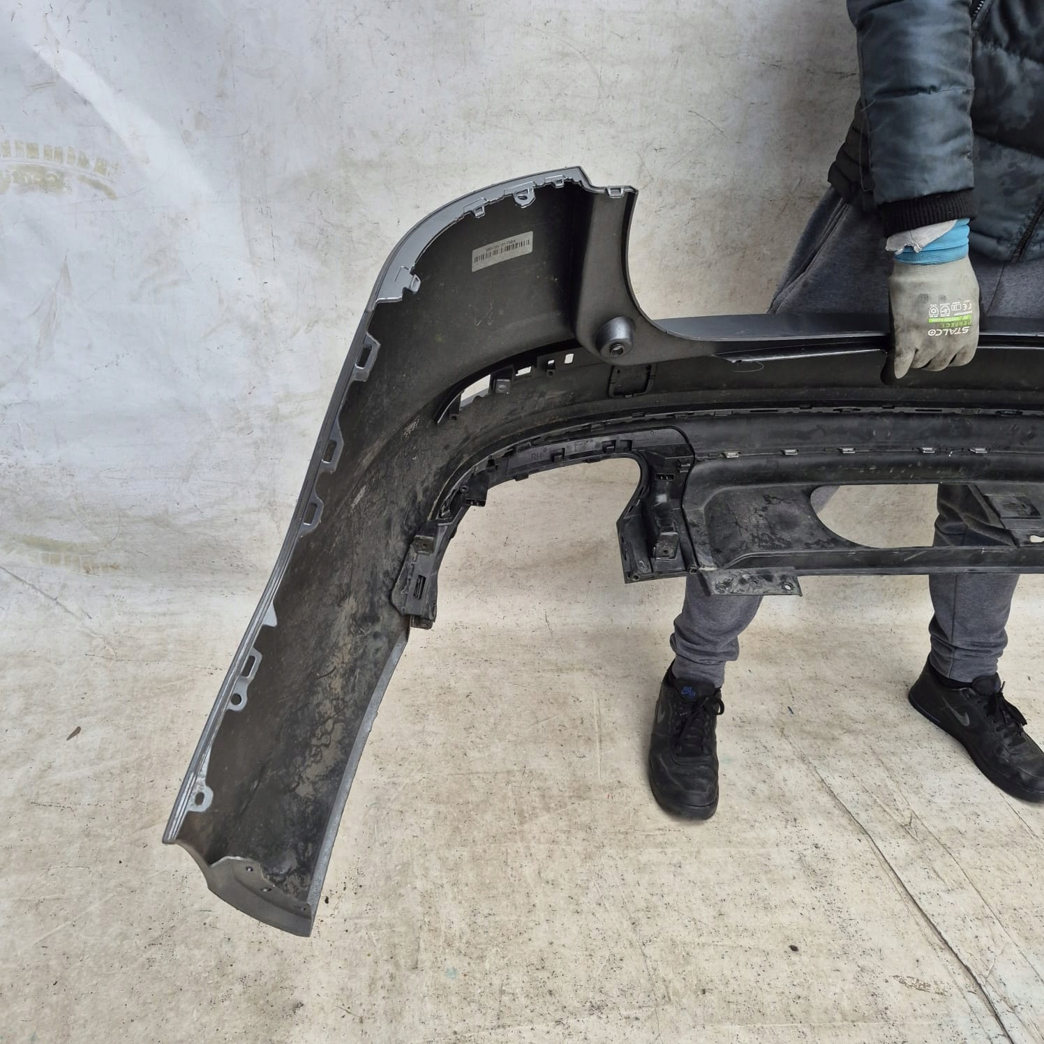 VOLVO V60 II 2 18-> bumper rear part rear PDC