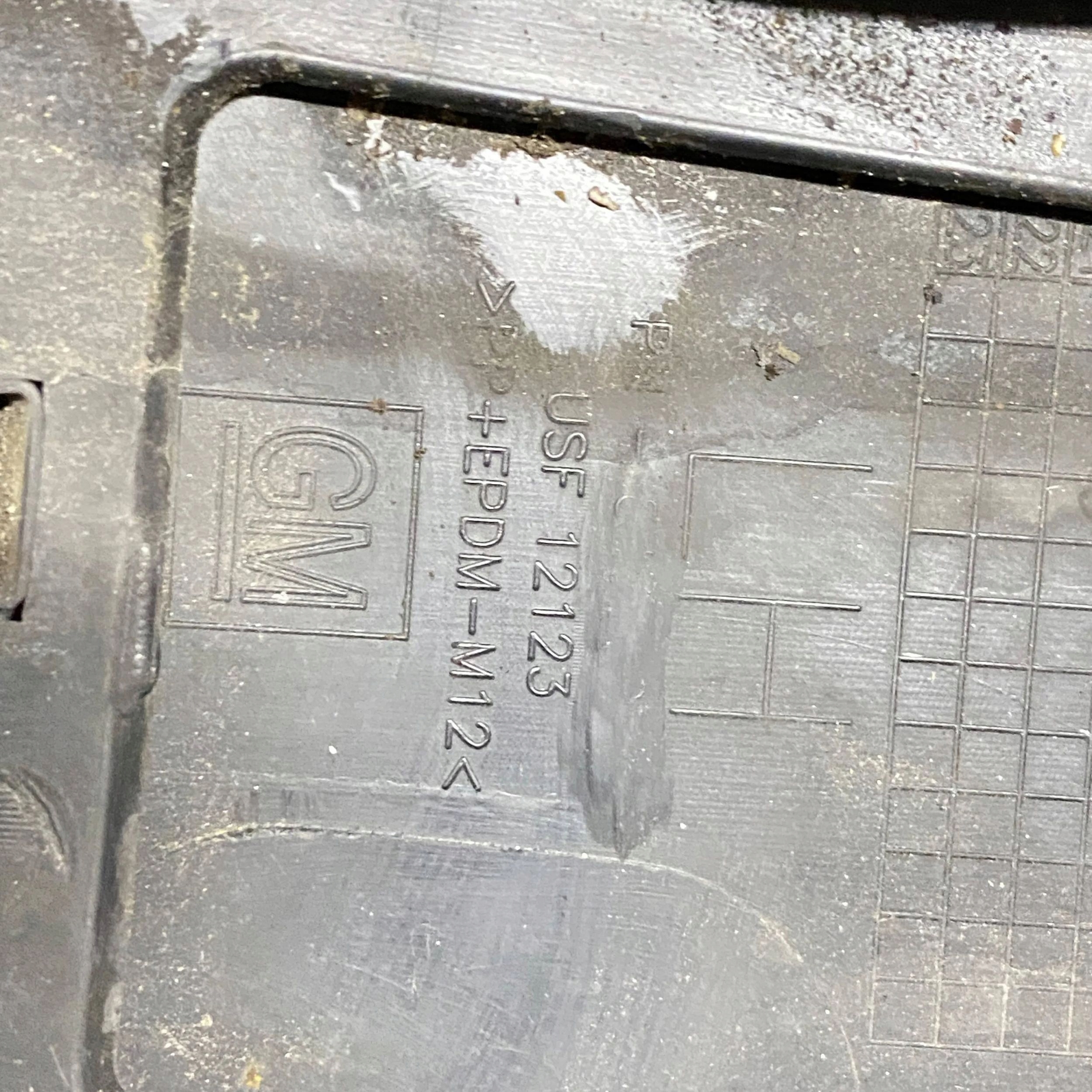 Chevrolet TRAVERSE II 2020 левый Распределительные коробки порога, накладки