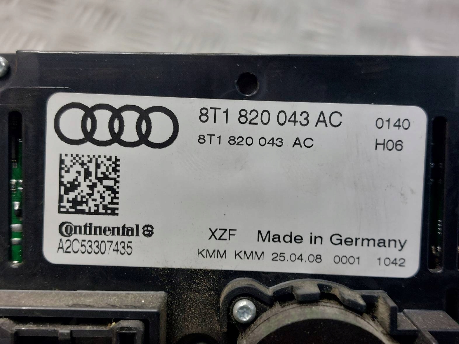 PANEL Bouches buses AUDI A5 8T 8T1820043AC