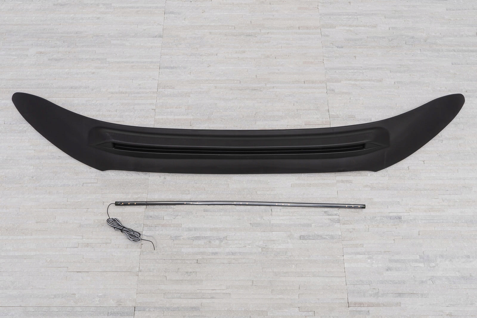 FORD RANGER T7 2016 2018 OWIEWKA MASKI Z LED EAN 2000000082875