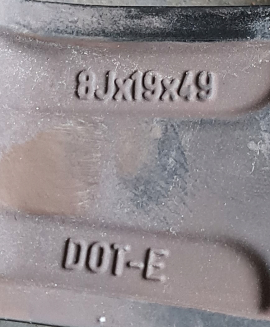 ALUFELGI FELGI 19 8J ET49 VOLVO XC90 KOMPLET Rozstaw śrub 5x108